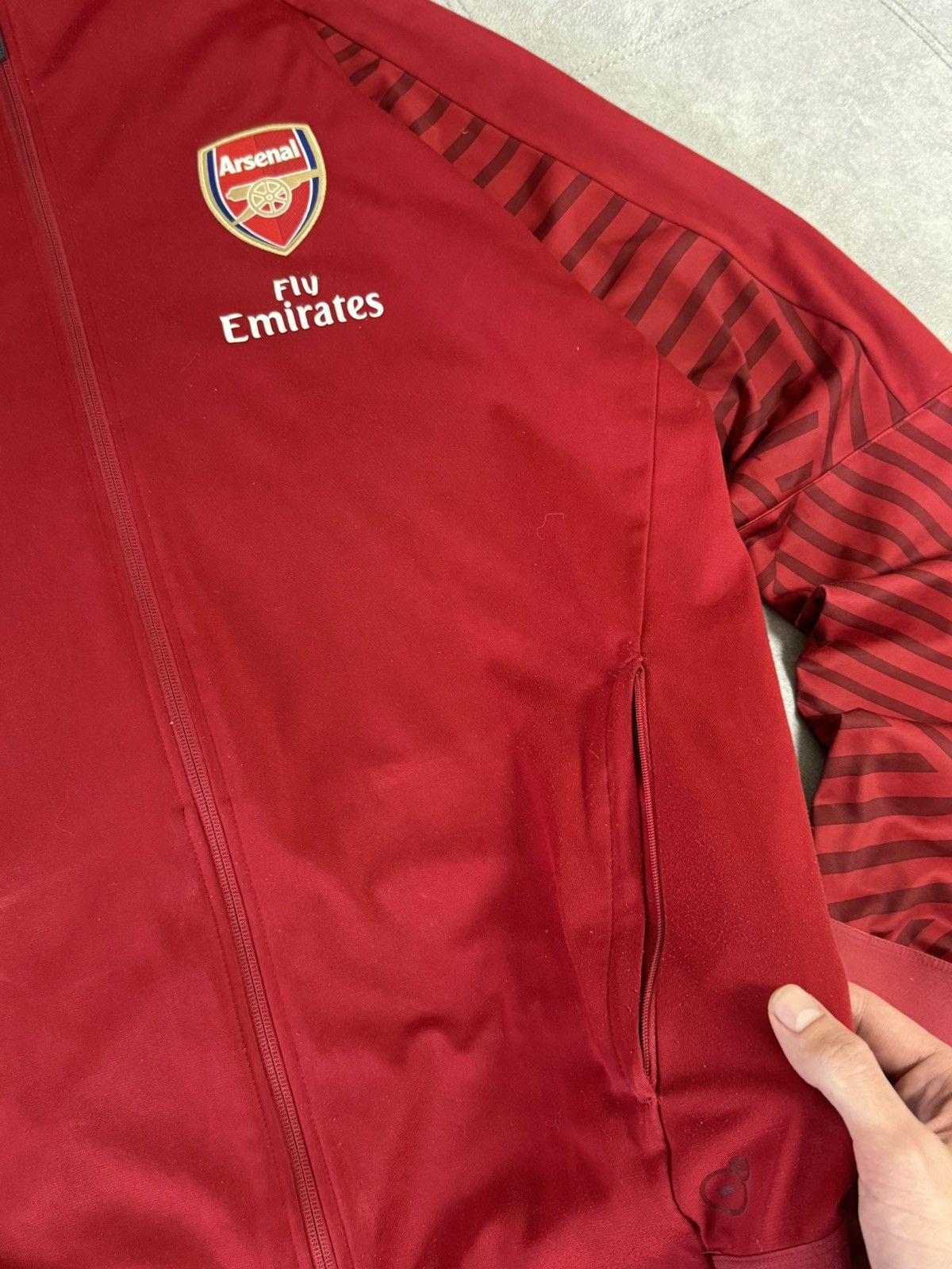 Puma × Vintage Puma Arsenal F. C. zip jacket hoodie soccer jersey size XL Size US XL / EU 56 / 4 - 12 Thumbnail