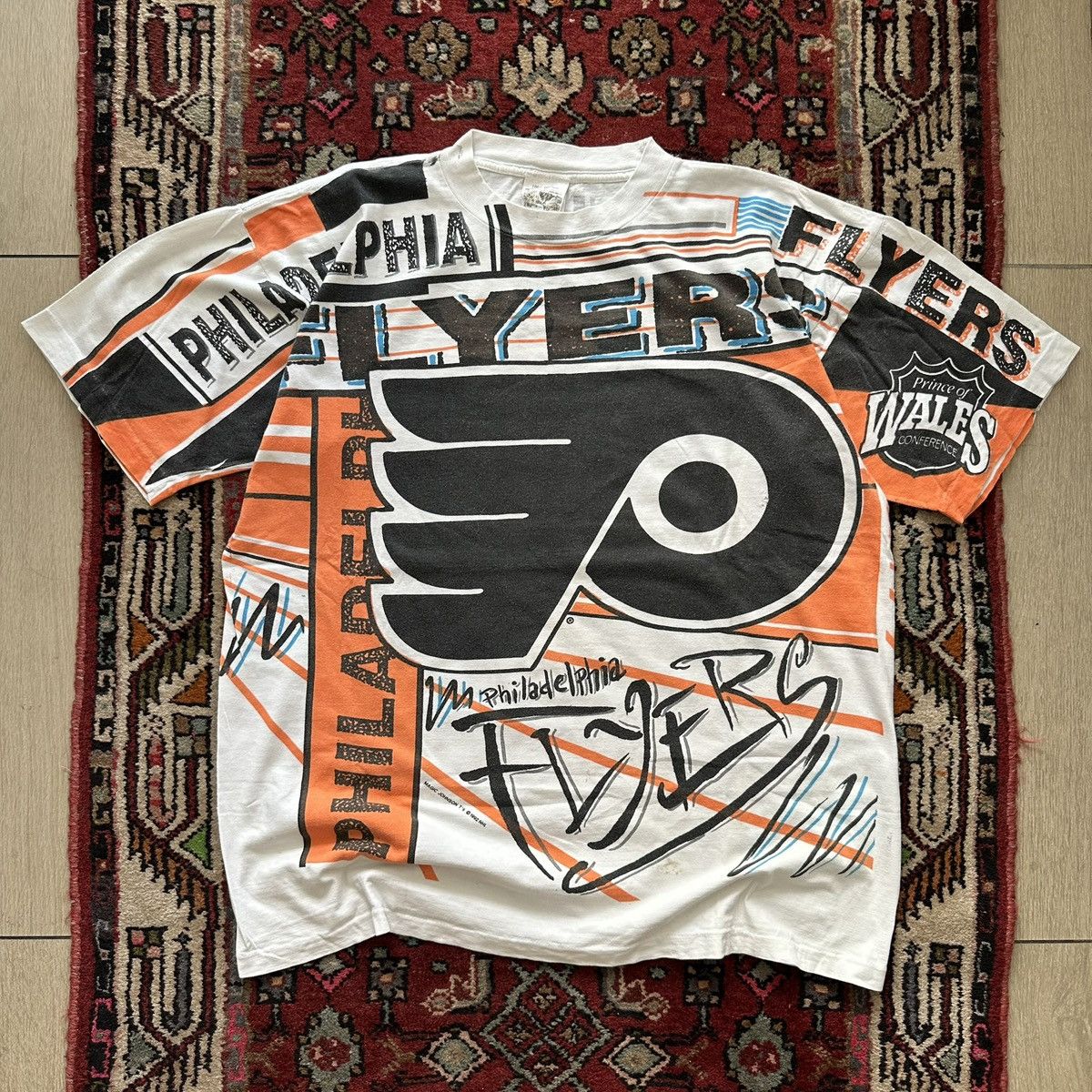Vintage Vintage 1992 Philadelphia Flyers All Over Print Tee XL NHL Size US XL / EU 56 / 4 - 1 Thumbnail