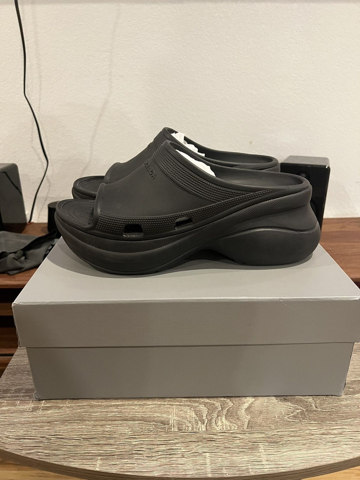Balenciaga × Crocs Balenciaga Crocs Pool Rubber Slides Sandals Black Size US 12 / EU 45 - 2 Thumbnail