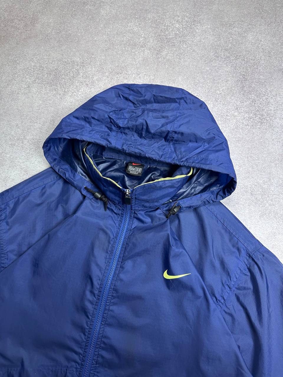 Nike × Vintage Vintage Nike Swoosh Nylon Hooded Jacket Y2K L Size US L / EU 52-54 / 3 - 2 Thumbnail