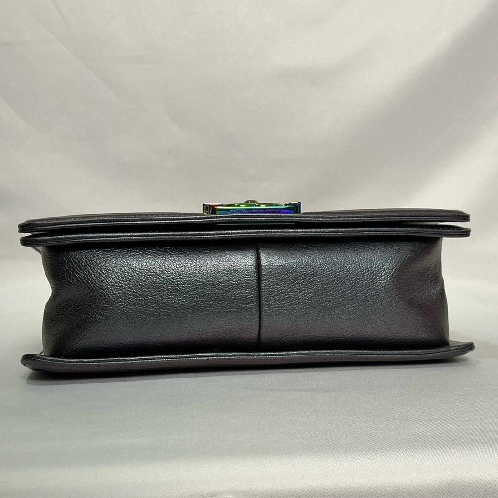 Chanel Chanel Purple Iridescent Mermaid Boy Flap Bag goatskin leath Size ONE SIZE - 6 Thumbnail