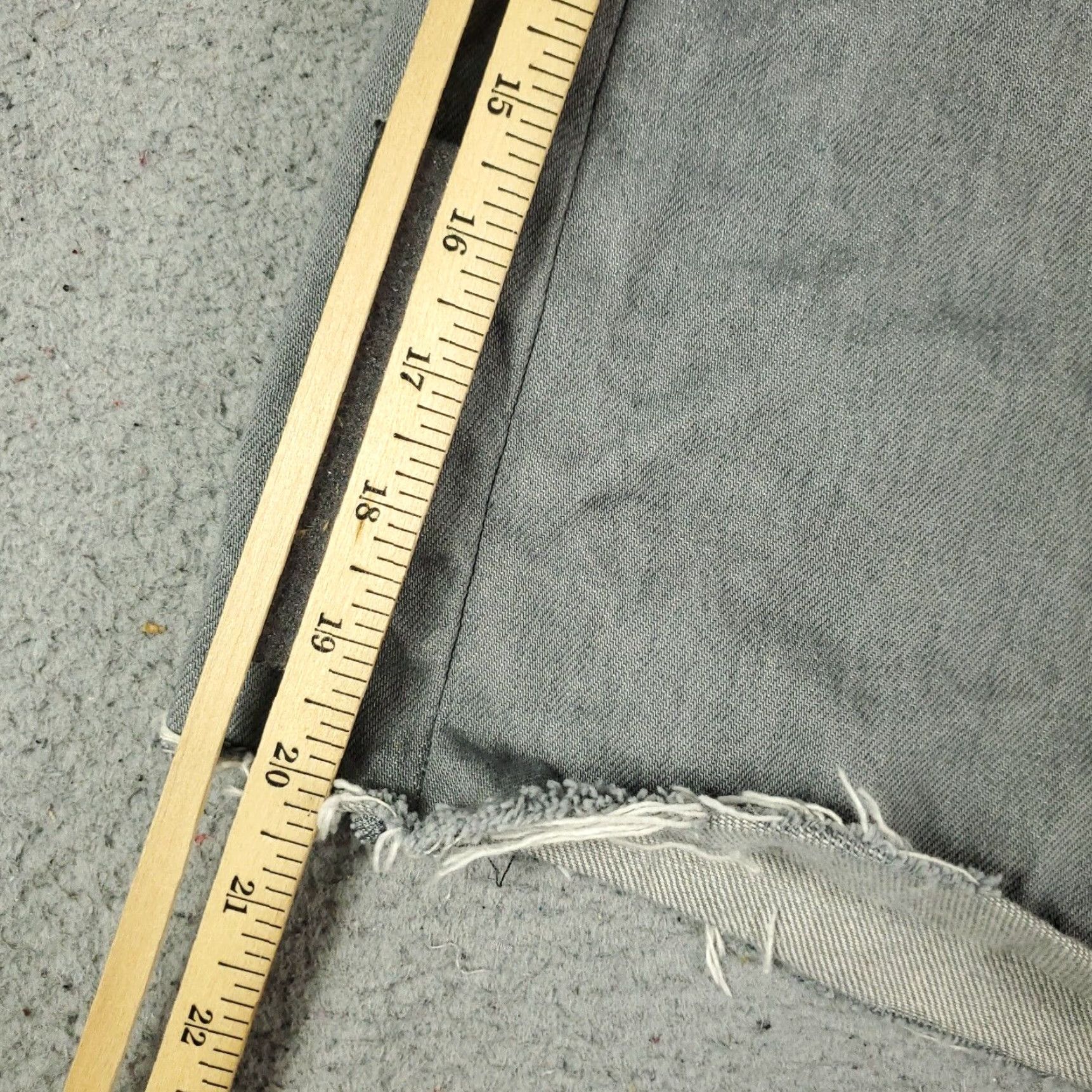 Levi's Levis Strauss 501 Shorts Mens Size 42 Gray Cut Off Button Fly Casual Denim Jean Size US 42 / EU 58 - 6 Thumbnail
