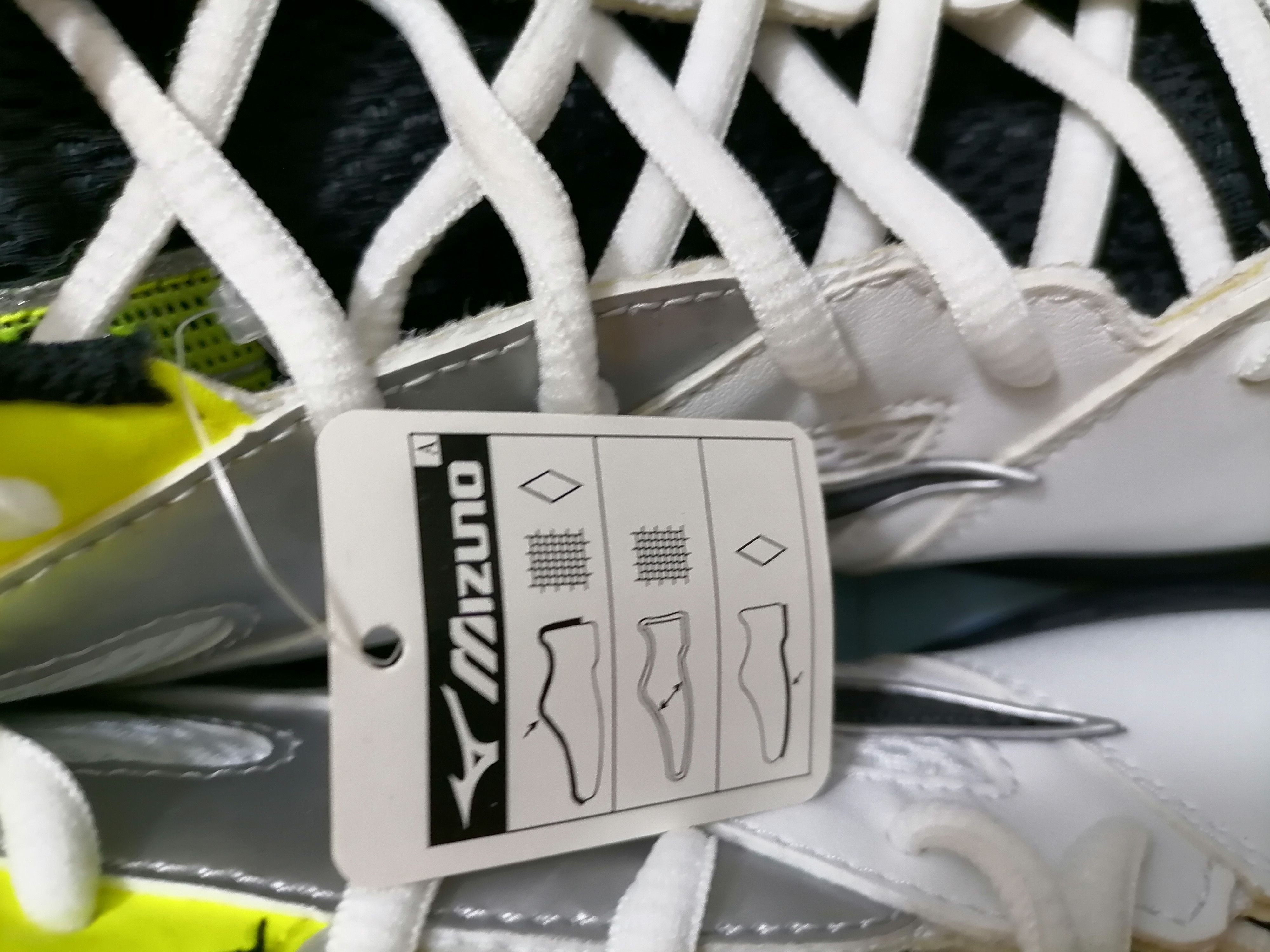 Mizuno Mizuno Man shoes tennis Size US 11.5 / EU 44-45 - 6 Thumbnail
