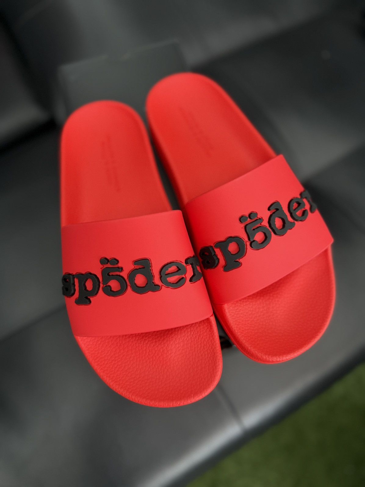 Sp5der Sp5der Red Slip On Rubber Slides Size (7) Brand New Size US 7 / EU 40 - 4 Thumbnail
