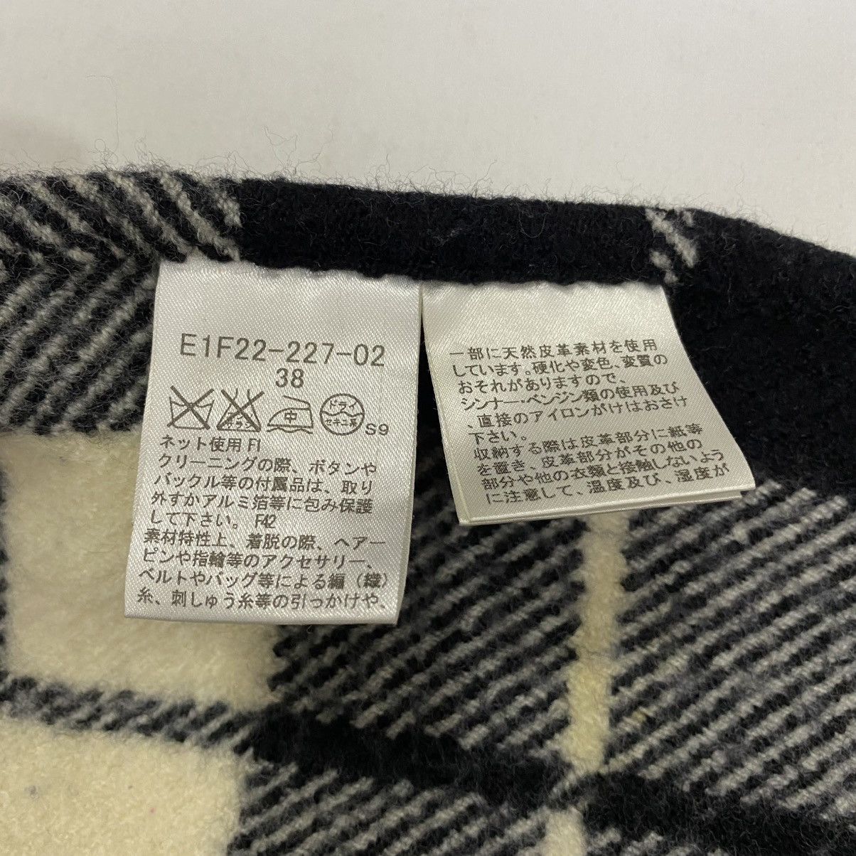 Burberry BURBERRYS PLAID WOOL HOODED CAPE SCARF BUR071 Size ONE SIZE - 7 Thumbnail