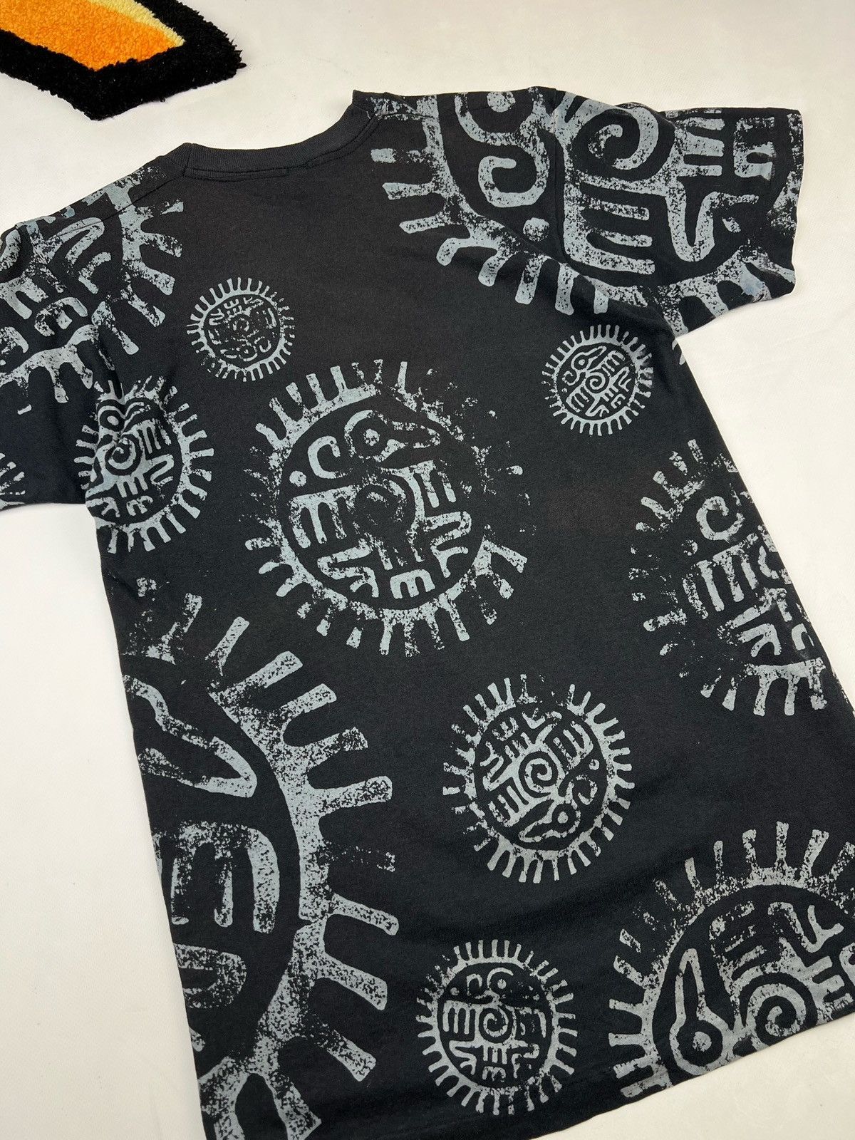 Vintage × Warner Bros Vintage looney tunes Tshirt skateboards Aztec all over print Size US M / EU 48-50 / 2 - 6 Thumbnail
