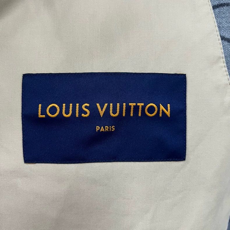 Louis Vuitton Louis Vuitton Khaki pin logo jacket 2501-Nextarrow Size US S / EU 44-46 / 1 - 5 Thumbnail