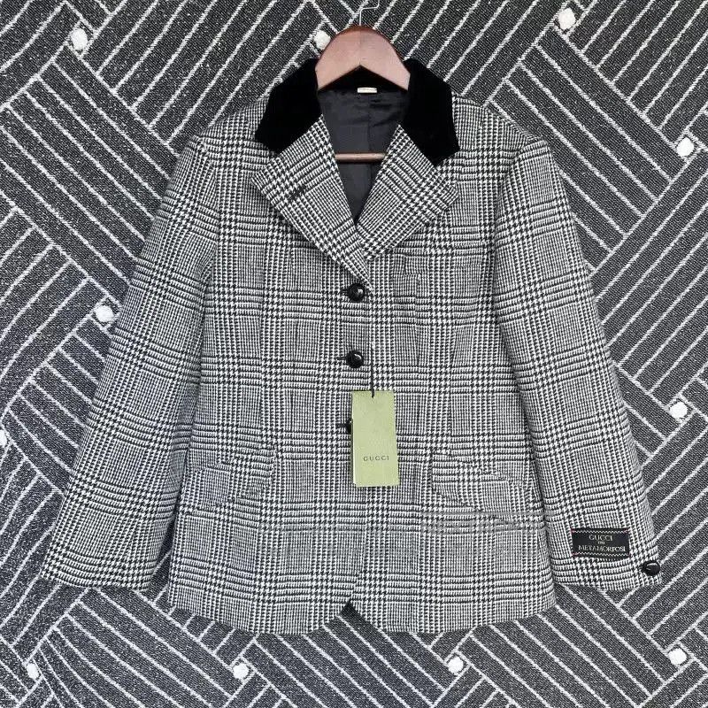 Gucci gucci fw22 checked print collar jacket. Size L / US 10 / IT 46 - 1 Thumbnail
