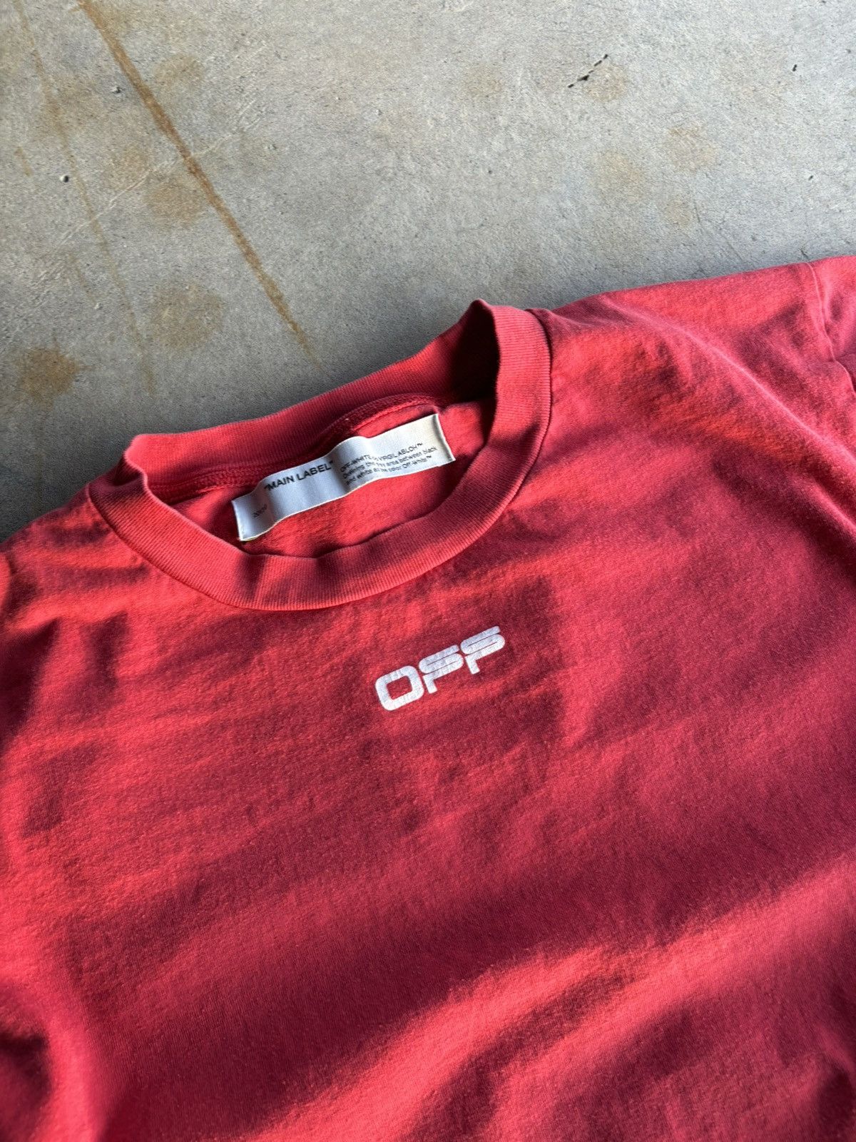 Off-White Crazy 2013 Cabin Baggage Authentic Boxy Faded Red Hype Tee Size US L / EU 52-54 / 3 - 3 Thumbnail