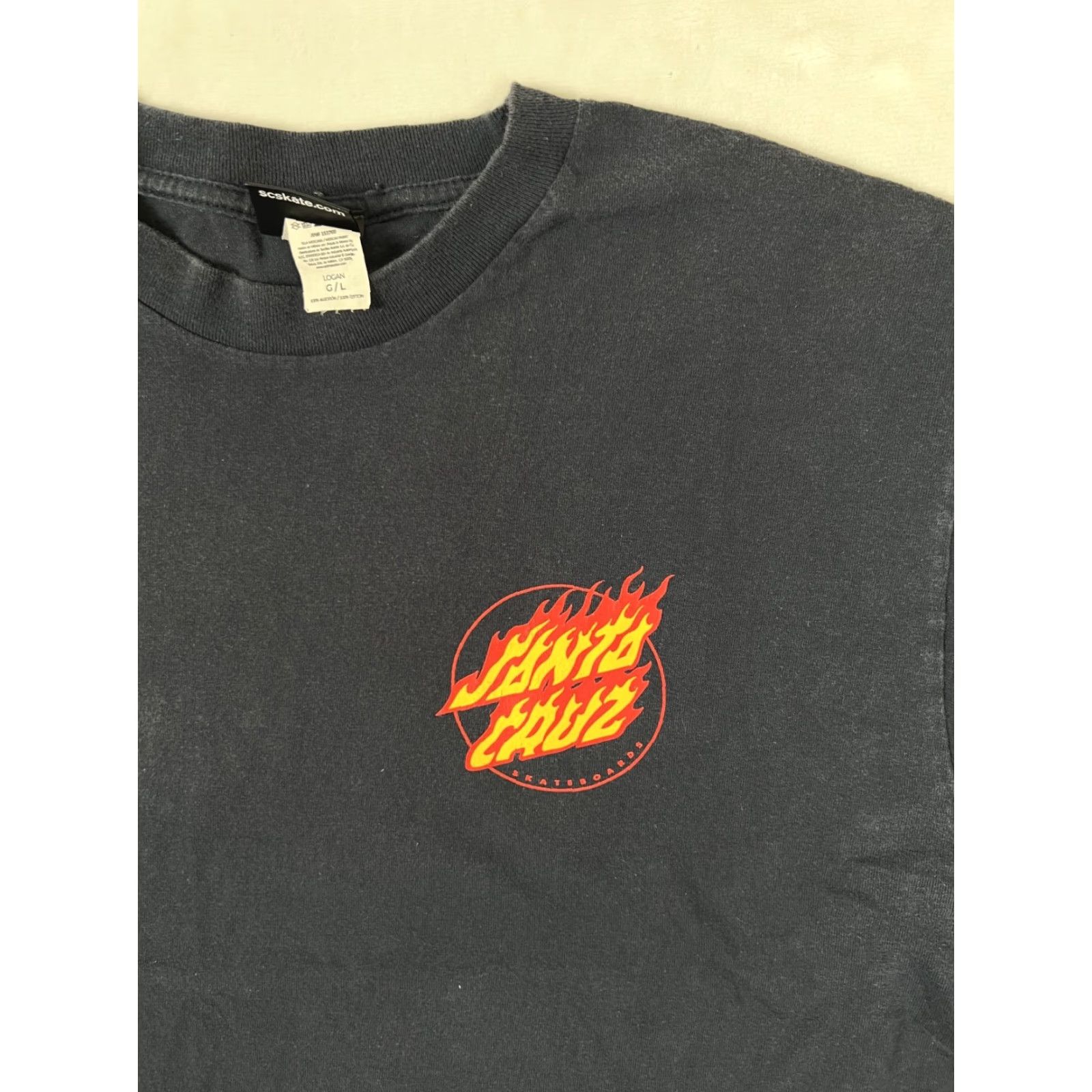 Vintage VINTAGE Santa Cruz T-Shirt Blue L Men Short Sleeve Crew Neck Logo 90s 00s Beach Skateboard OG faded Size US L / EU 52-54 / 3 - 2 Thumbnail