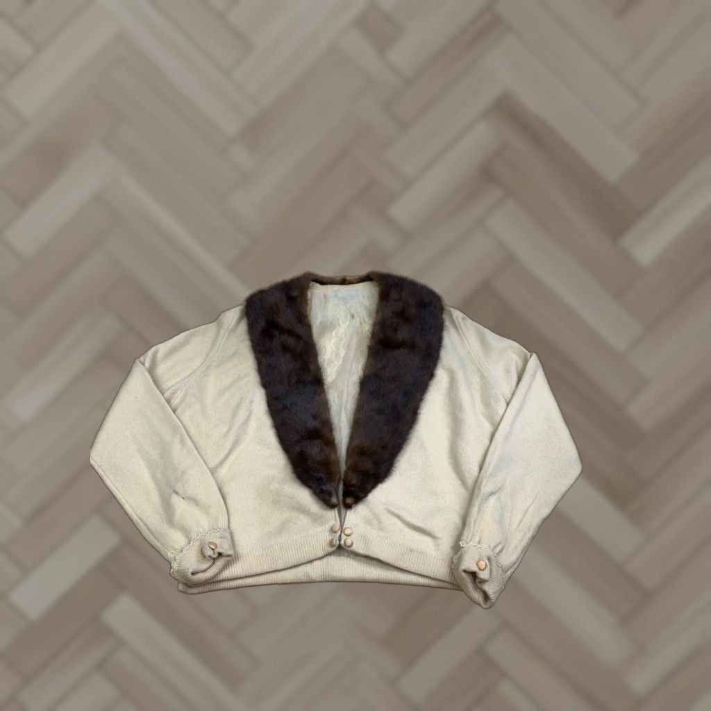 Vintage VINTAGE Bernhard Altmann Cashmere Cardigan Women S Ivory 1950s Distress 12959 Size S / US 4 / IT 40 - 1 Thumbnail