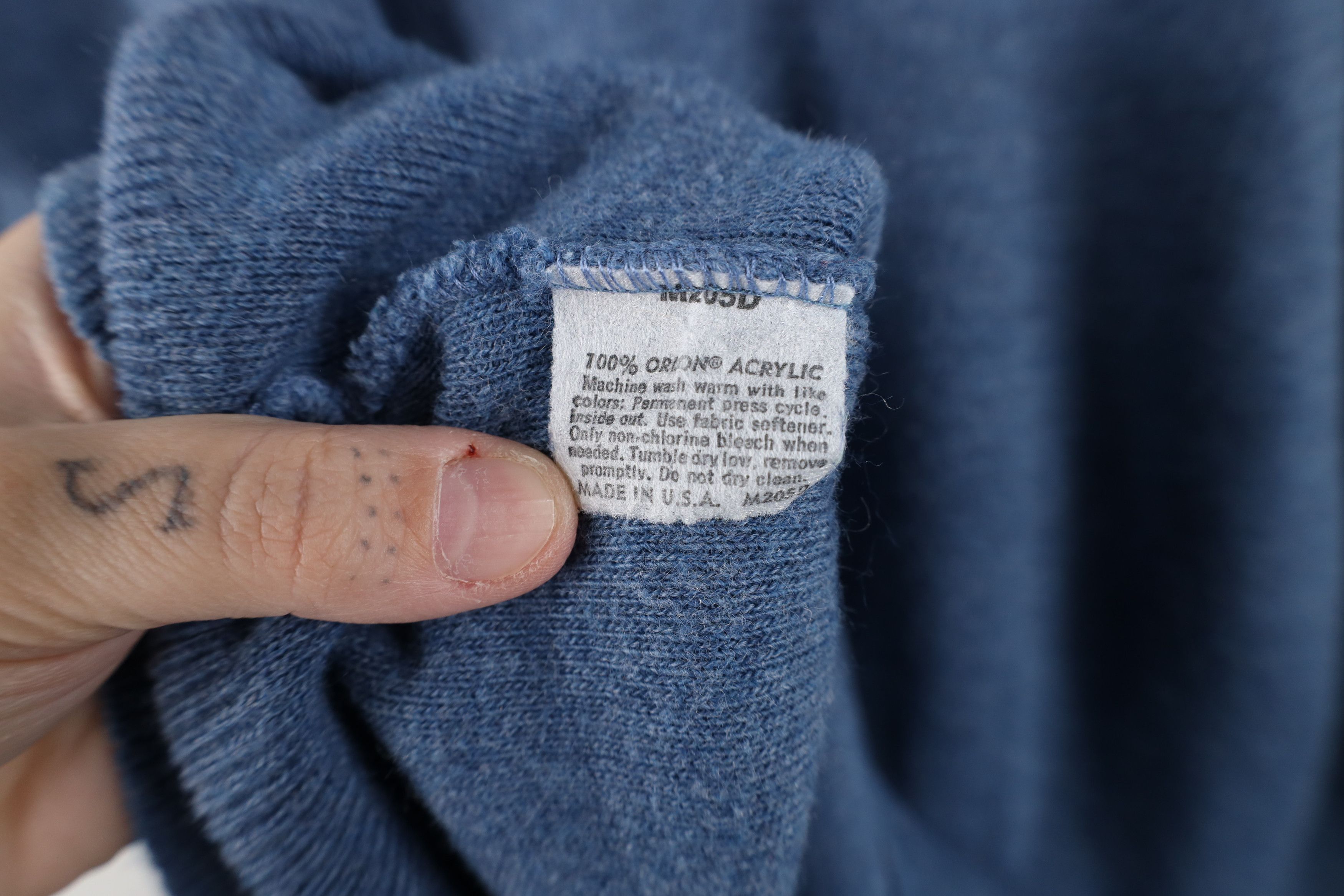 Vintage Vintage 90s Streetwear Blank Knit V-Neck Sweater Blue USA Size US XL / EU 56 / 4 - 7 Thumbnail