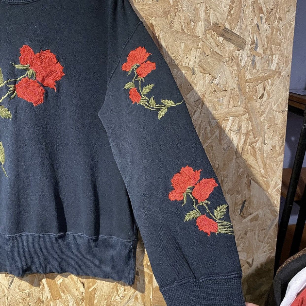 Hysteric Glamour Hysteric Glamour Embroidered Big Rose Sweatshirts Size US L / EU 52-54 / 3 - 7 Thumbnail