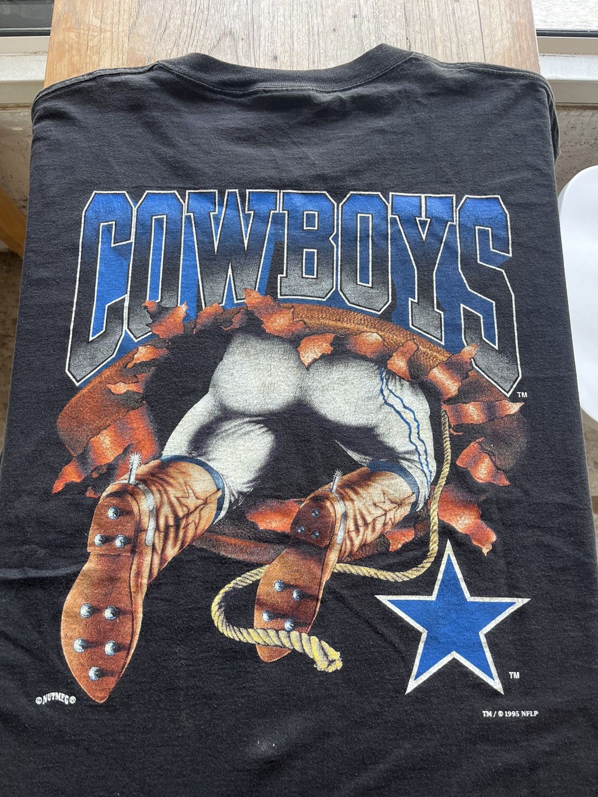 Nutmeg × Vintage Vintage DALLAS COWBOYS 1995’s NFLP Nutmeg Mills Tshirt Size US XL / EU 56 / 4 - 12 Thumbnail