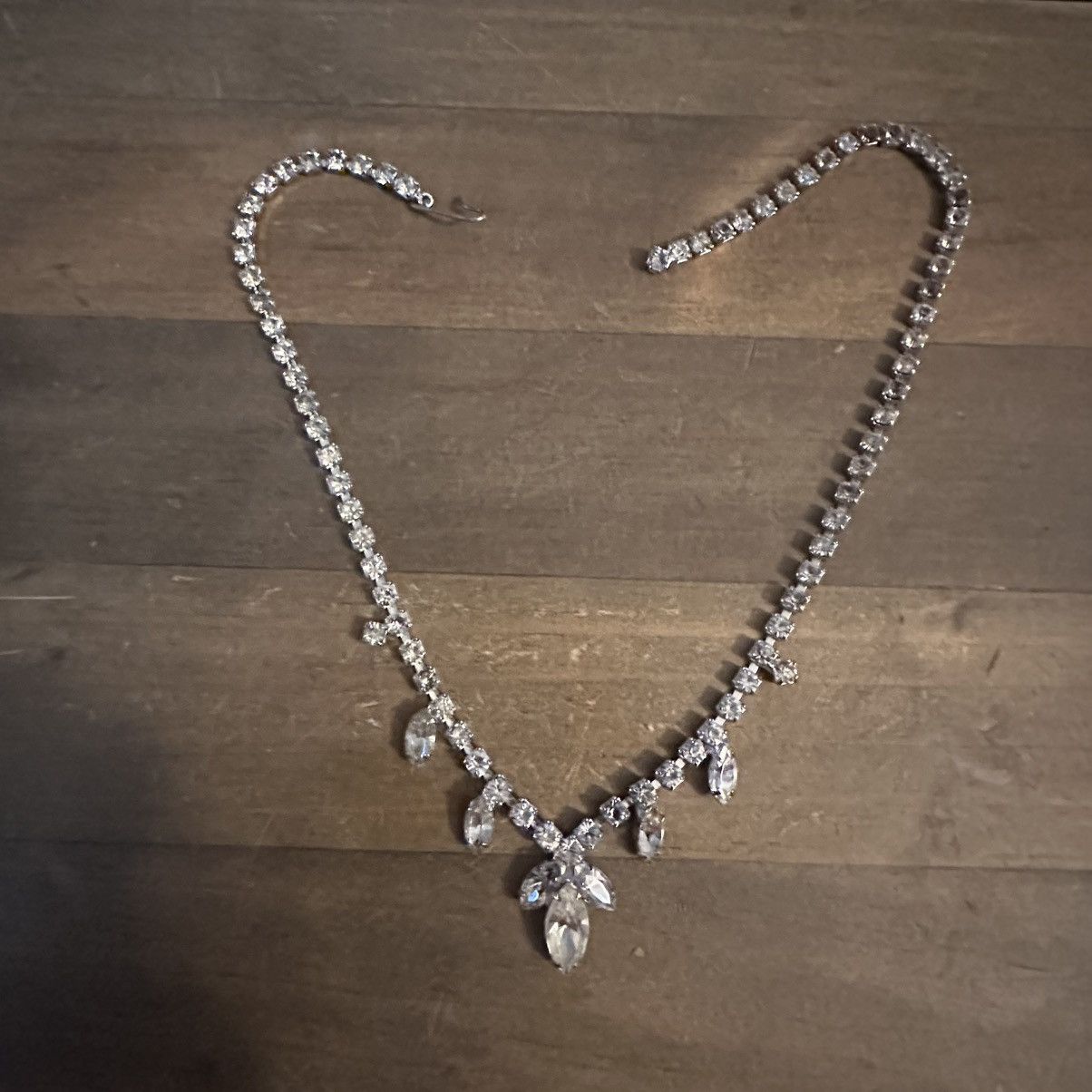 Vintage Vintage silver rhinestone dangle necklace Size ONE SIZE - 2 Thumbnail