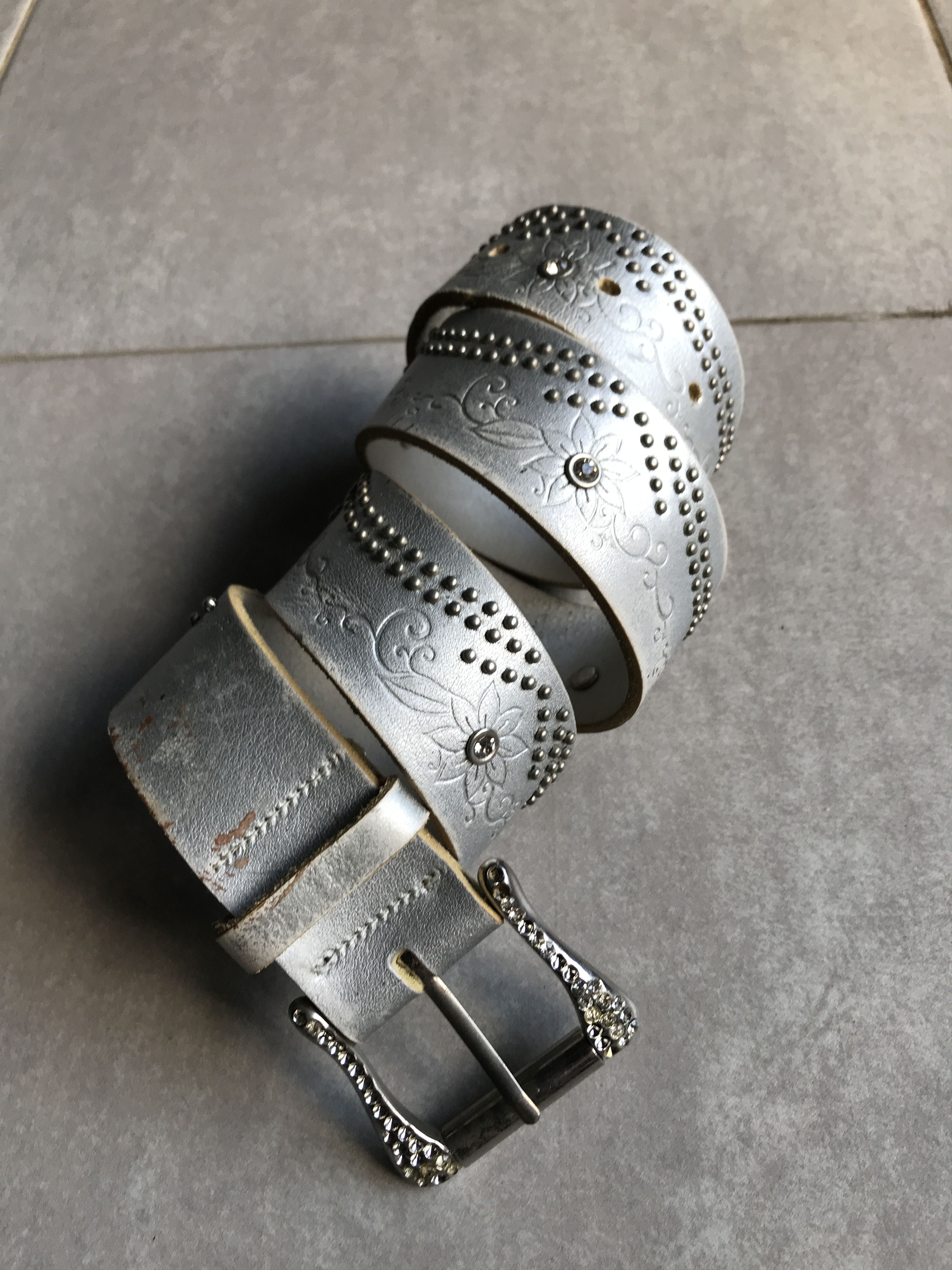 Japanese Brand Silver studded leather belt Size ONE SIZE - 2 Thumbnail