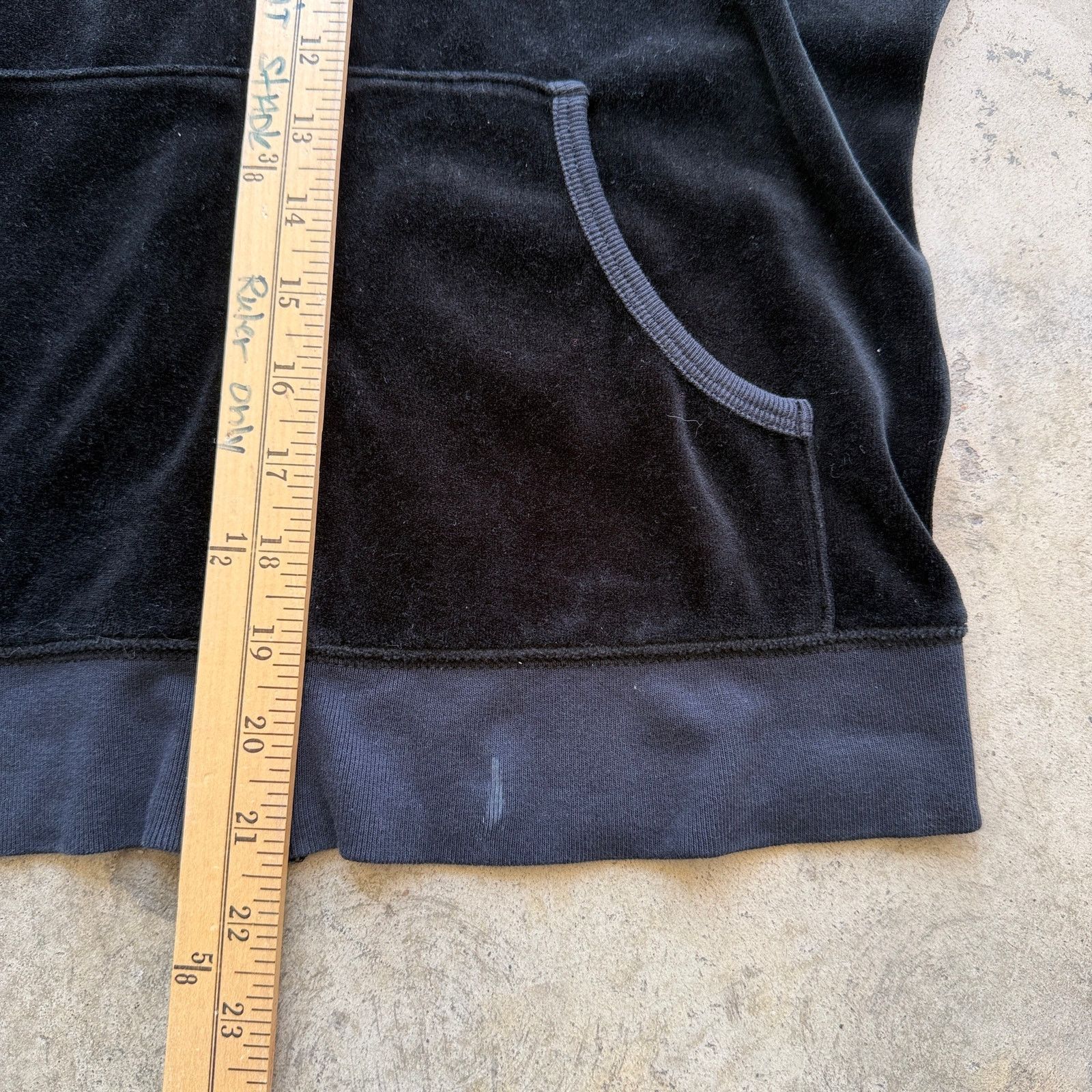 Juicy Couture Vintage y2k Juicy Couture Black Velour Zip Up Hoodie Size M / US 6-8 / IT 42-44 - 6 Thumbnail
