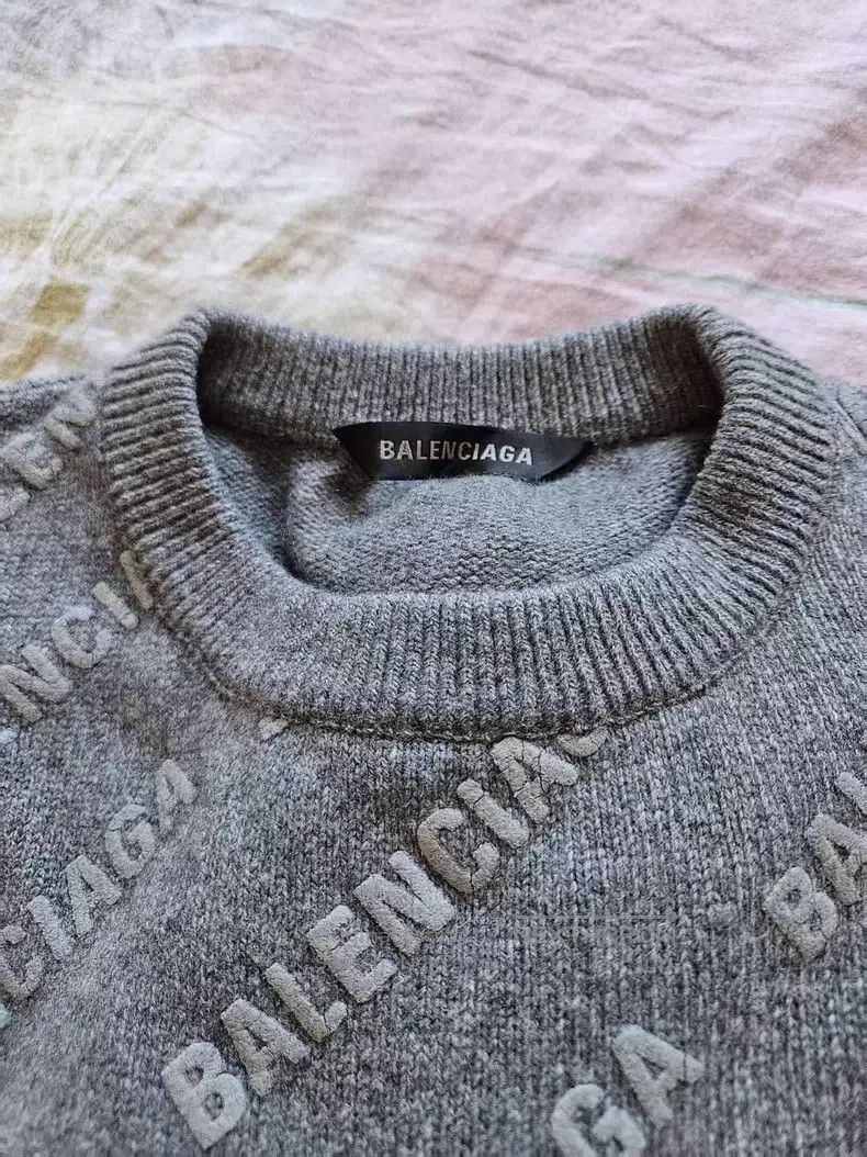 Balenciaga Balenciaga Sweater with logo all over Size US XS / EU 42 / 0 - 2 Thumbnail