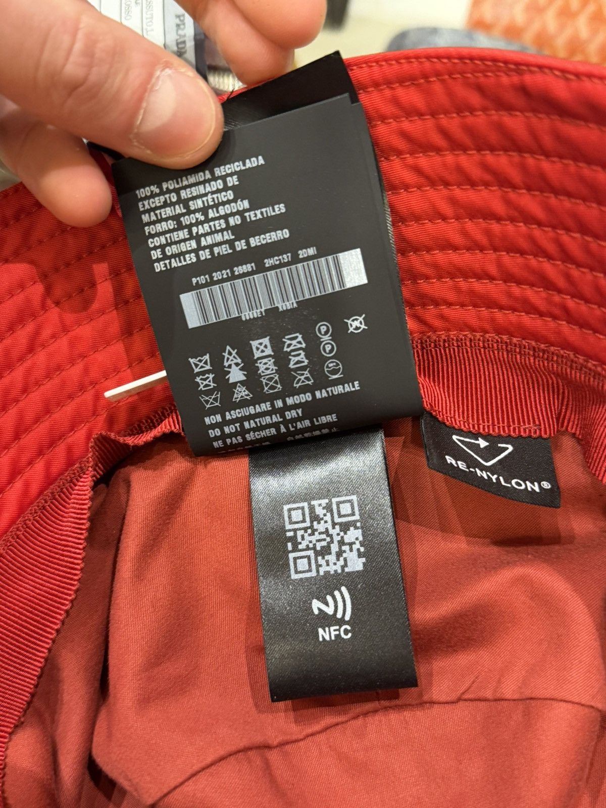 Prada Prada Nylon Bucket Hat - Red Size ONE SIZE - 12 Thumbnail