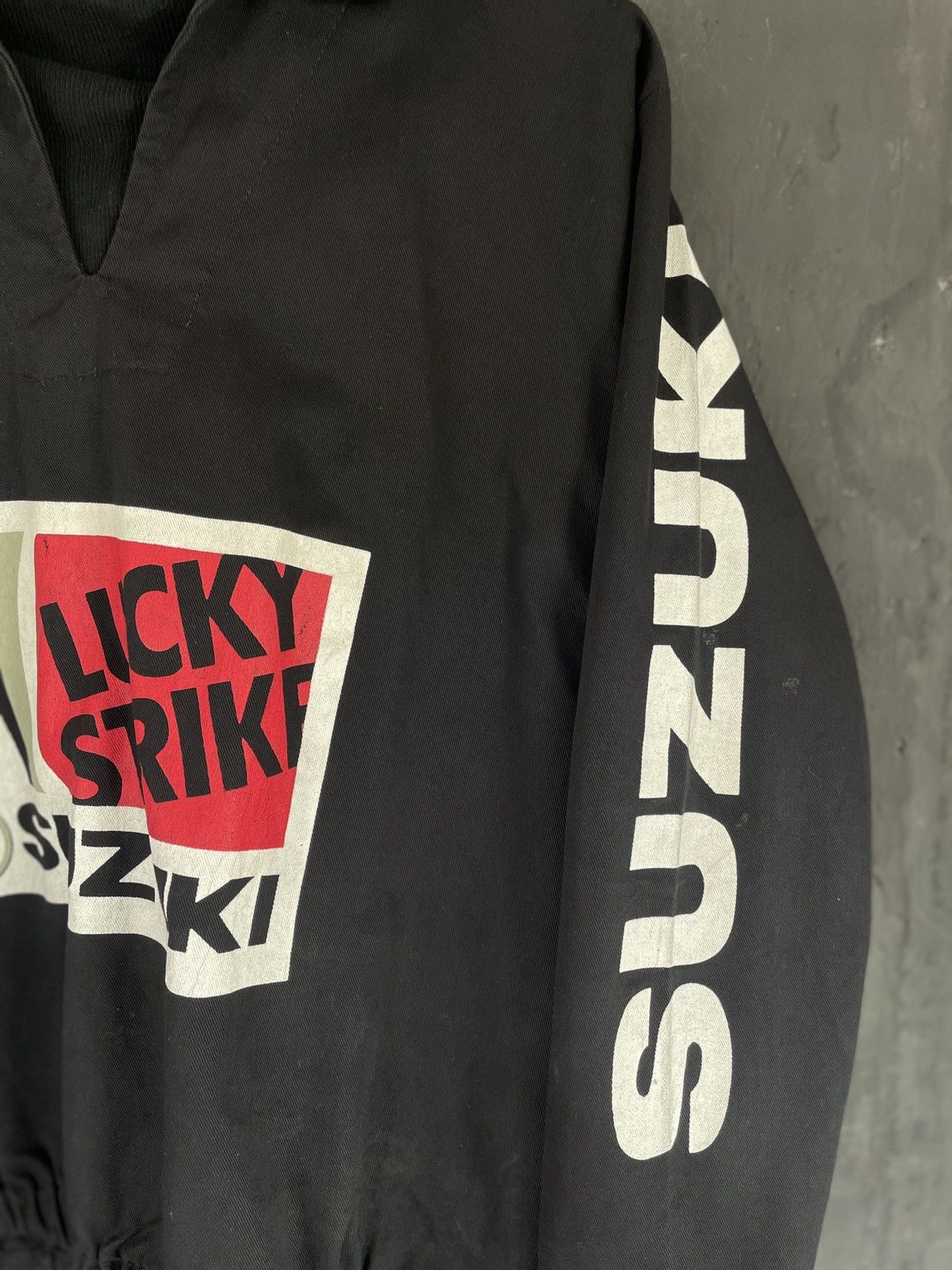 Other 1980's Suzuki Drill Top Kevin Scwhantz Lucky Strike Team Size US M / EU 48-50 / 2 - 3 Thumbnail