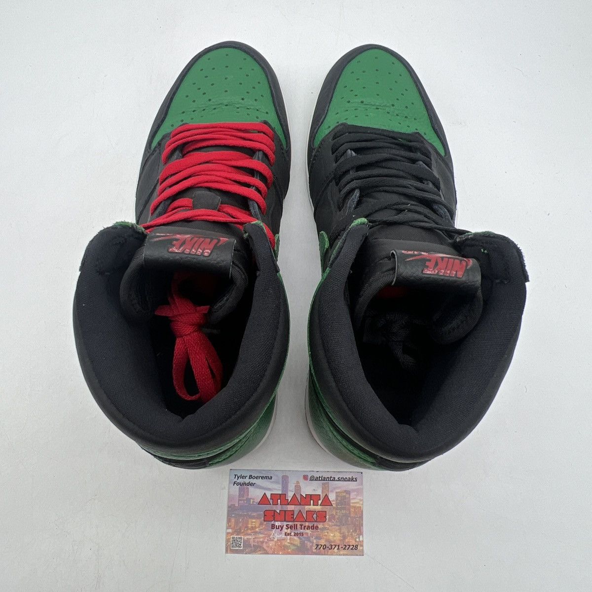 Nike Air Jordan 1 High pine green Size US 11 / EU 44 - 6 Thumbnail