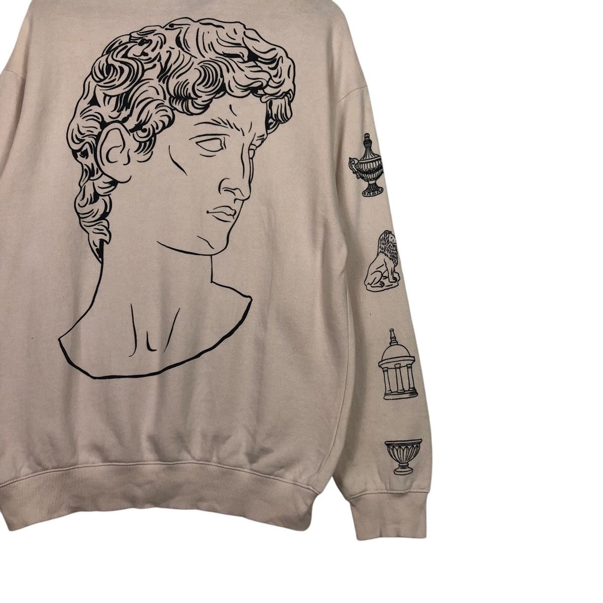 Japanese Brand H&M David Bust Renaissance Graphic Sweatshirt — Museum Core Size US S / EU 44-46 / 1 - 11 Thumbnail