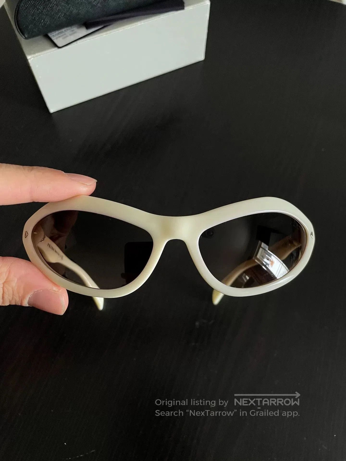 Prada Prada White Asymmetric Sunglasses. Size ONE SIZE - 1 Thumbnail