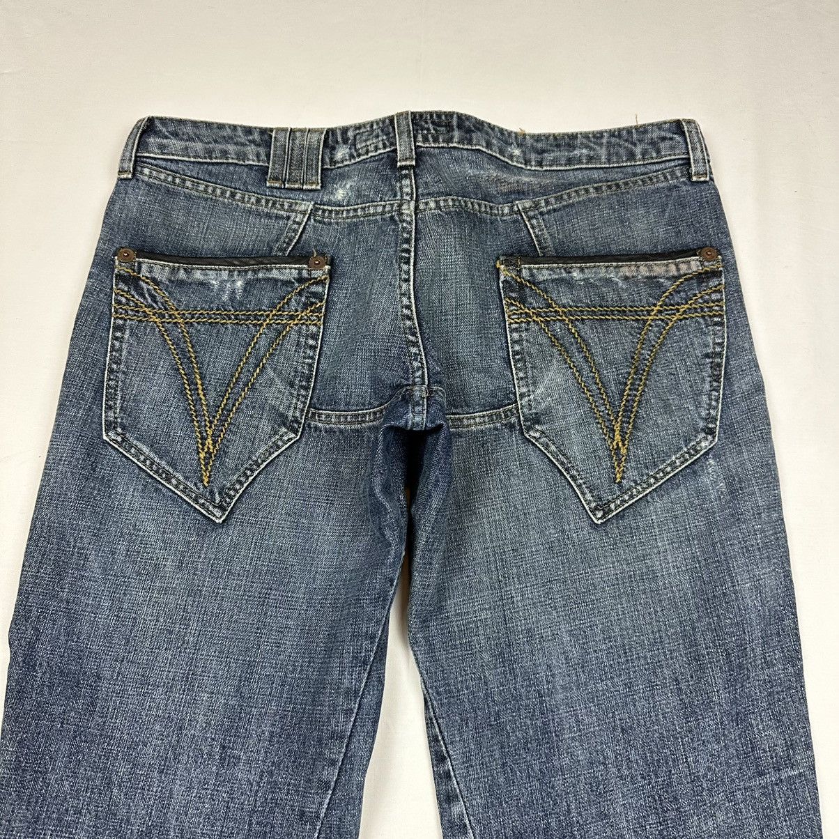 Andrew Mackenzie Andrew Mackenzie Low Waist Distressed Jeans IT48 W33 Size US 33 - 14 Thumbnail