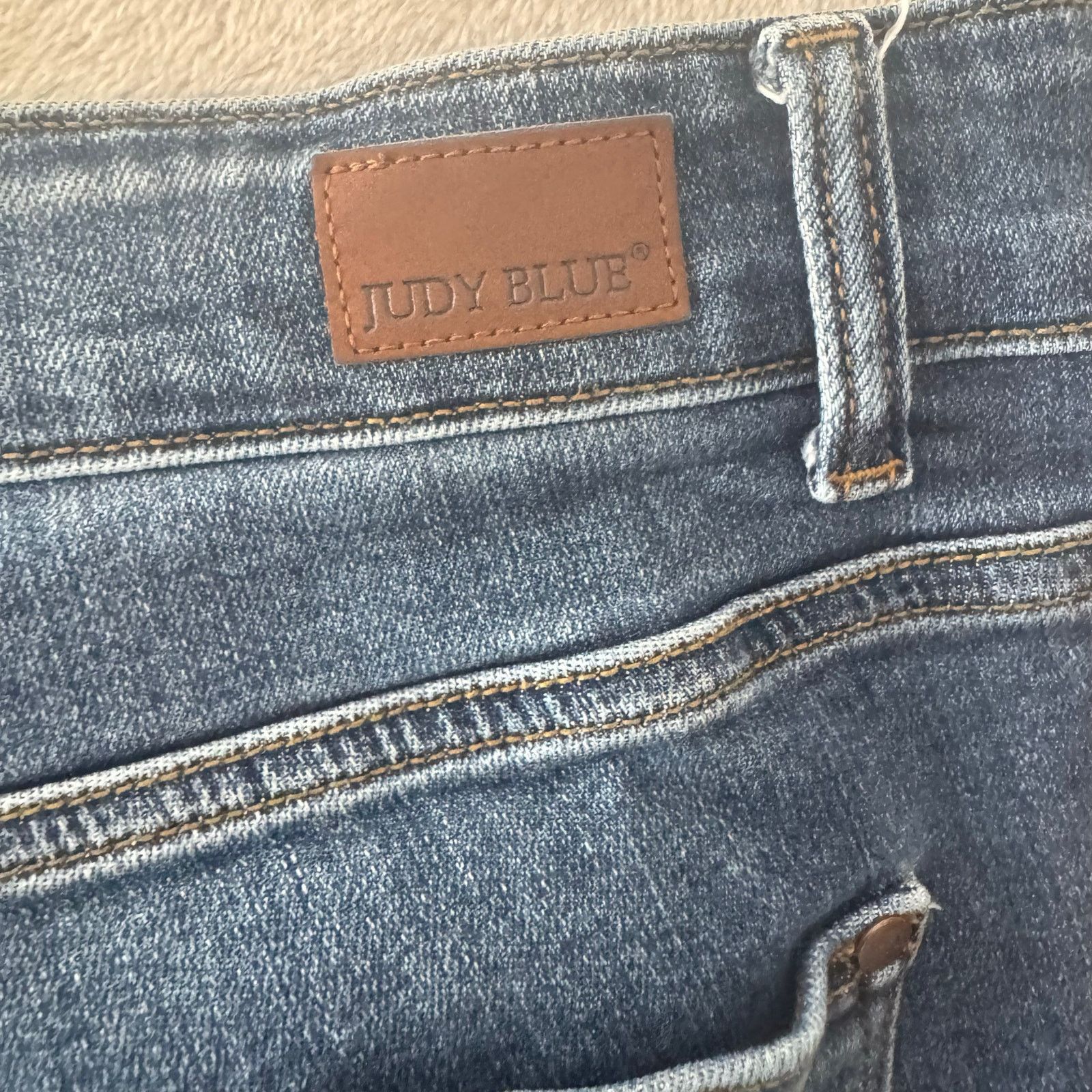 Judy Blue Judy Blue Women's Skinny Fit Denim Jeans 24W Medium Wash Size 42" / US 20 - 5 Thumbnail