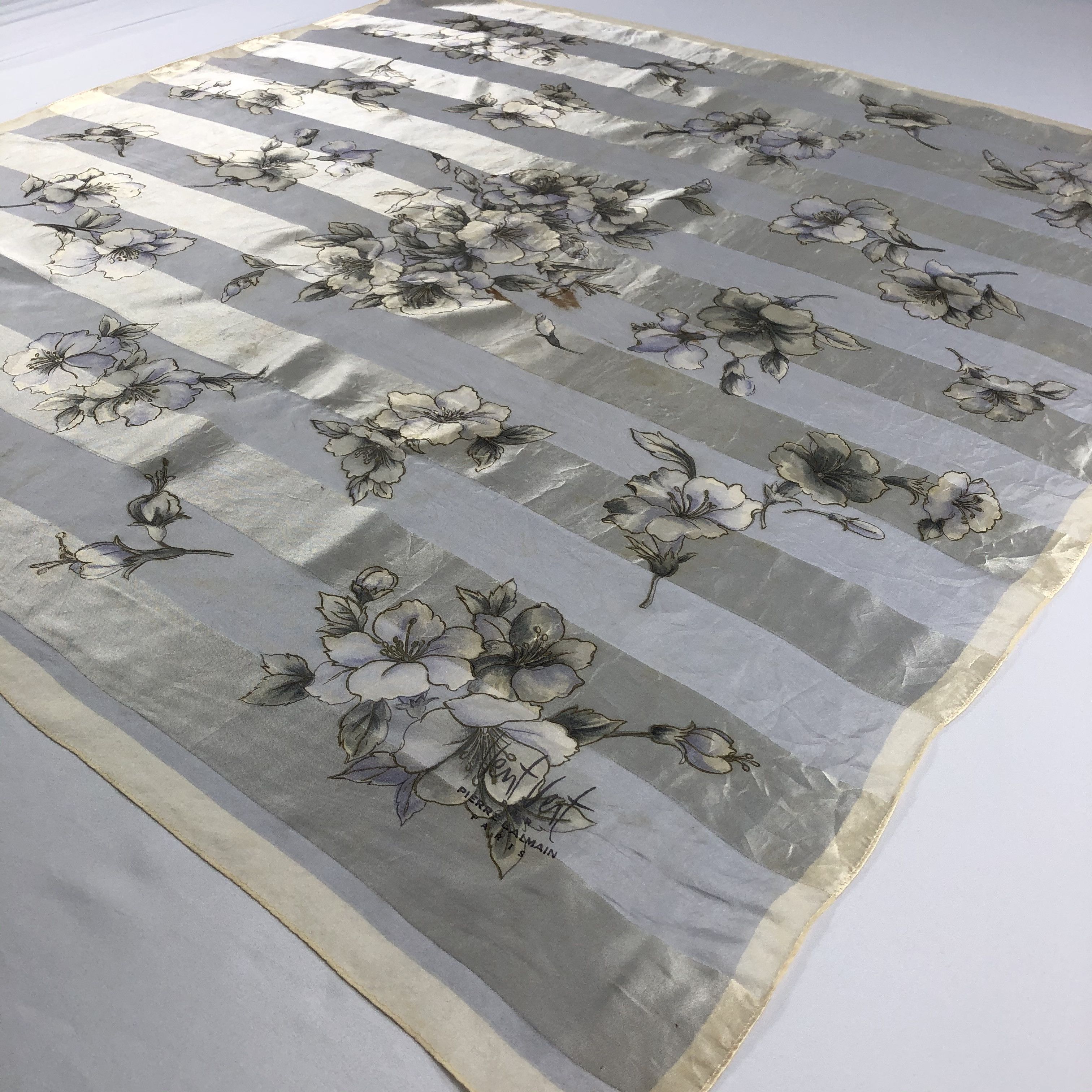 Pierre Balmain Vintage Pierre Balmain Silk Scarf Size ONE SIZE - 3 Thumbnail