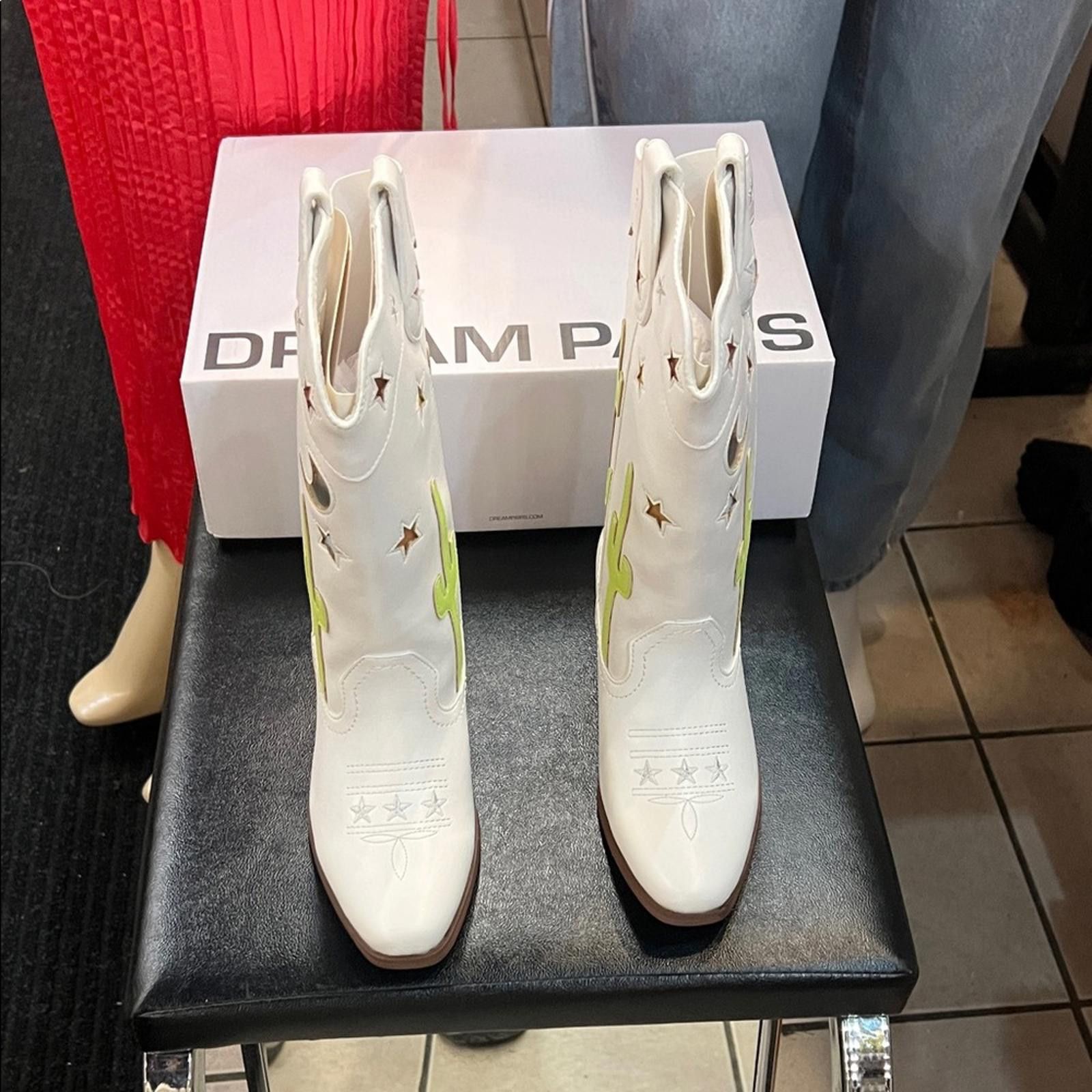 Other Dream Pairs White and Green Heeled Boots Size US 5 / EU 37 - 1 Thumbnail