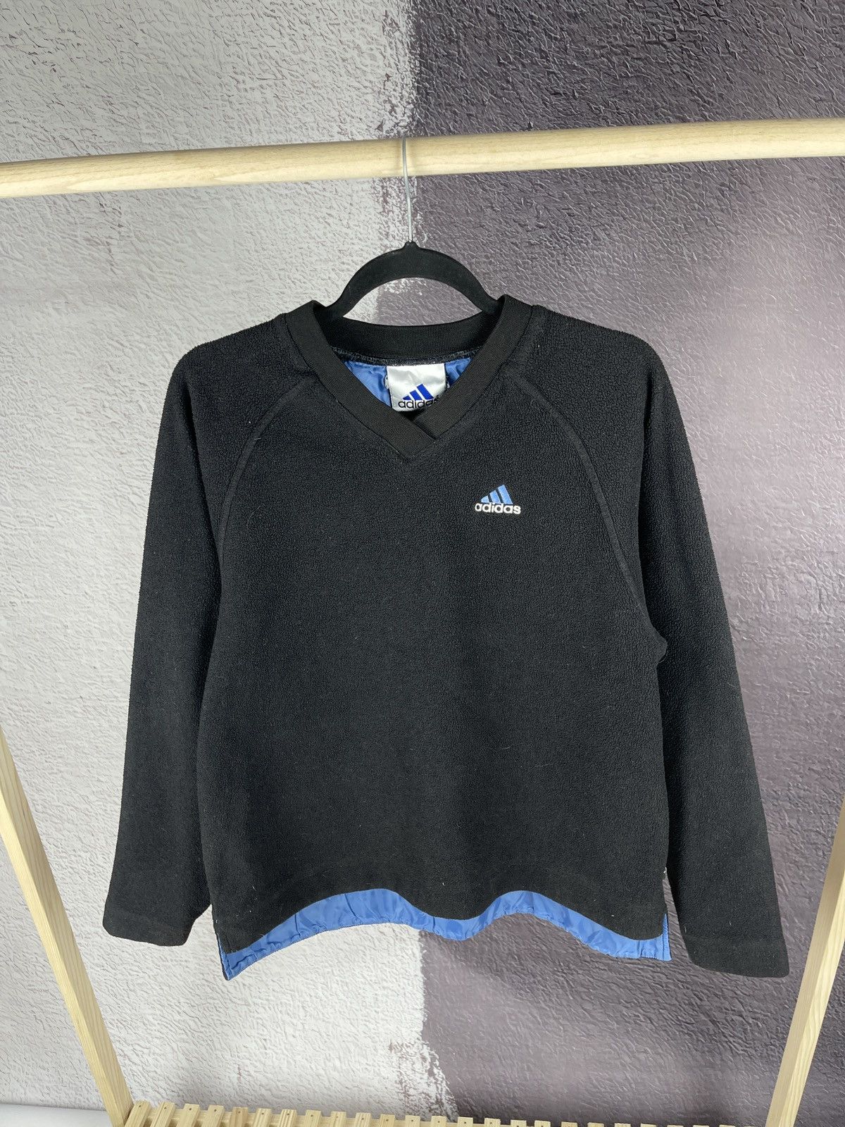 Adidas Adidas vintage 90s fleece v-neck sweater sweatshirt Size L / US 10 / IT 46 - 2 Thumbnail