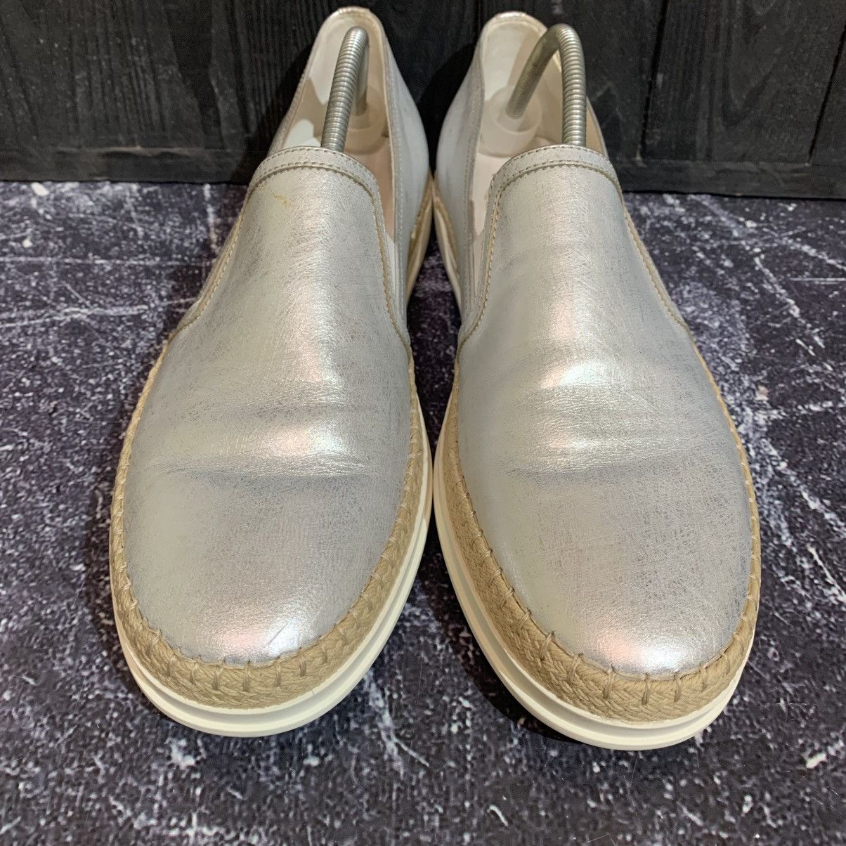 Tod's TOD’S Women’s Metallic Silver leather Loafers Size 41 Size US 11 / IT 41 - 5 Thumbnail