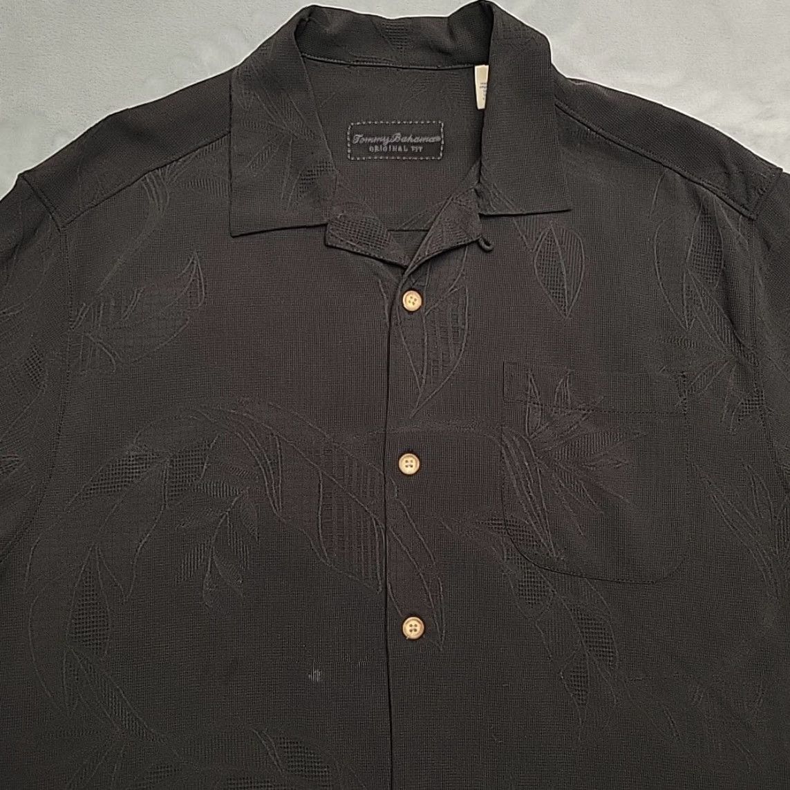 Tommy Bahama VINTAGE Tommy Bahama Shirt Mens M Black 100% Silk Embroidered Aloha Hawaii Loop Collar Size US M / EU 48-50 / 2 - 4 Thumbnail