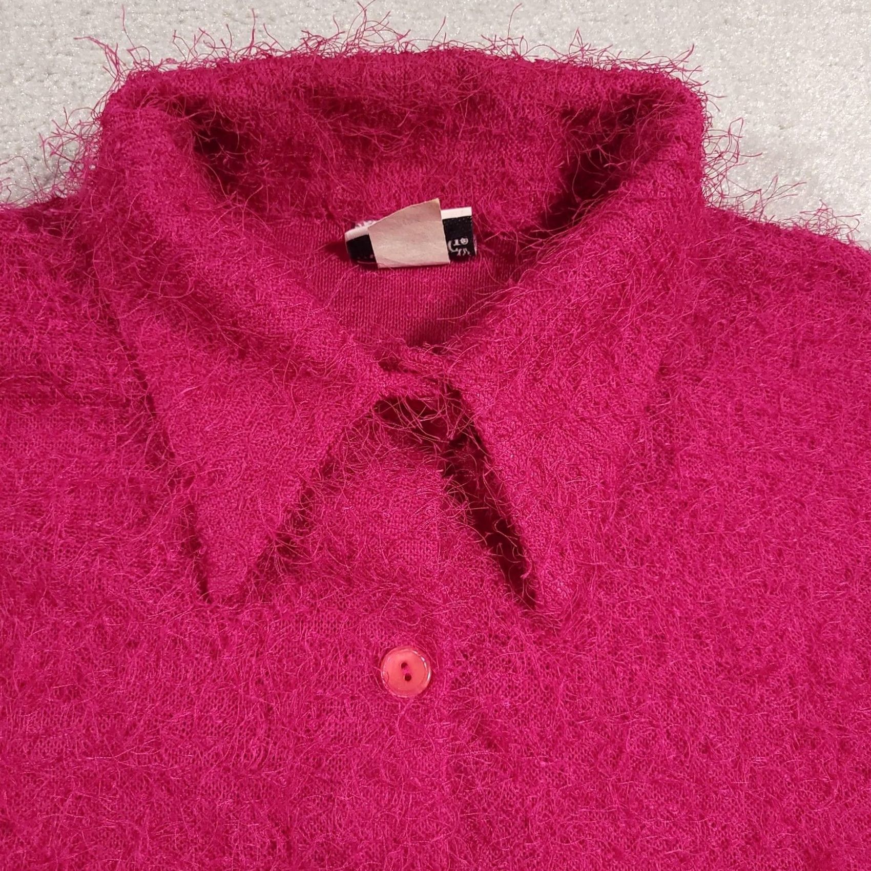 Vintage VINTAGE Fashion Bug Sweater Cardigan Womens 2XL Pink Fuzzy Button Up Knit 90s Collared Size XXL / US 16-18 / IT 52-54 - 4 Thumbnail