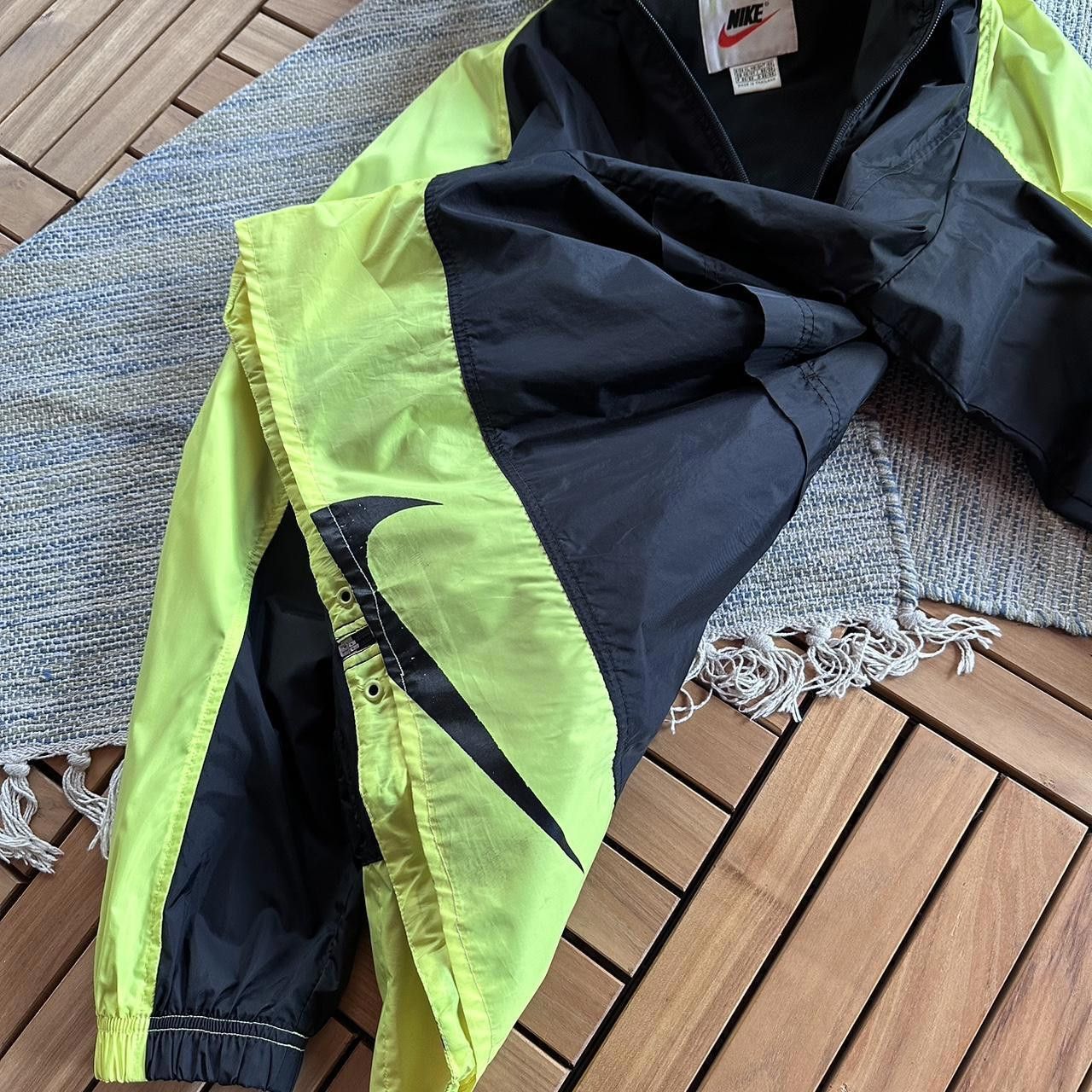 Nike Vintage 90s Nike Swoosh Logo Nylon Track Jacket Size US XL / EU 56 / 4 - 6 Thumbnail