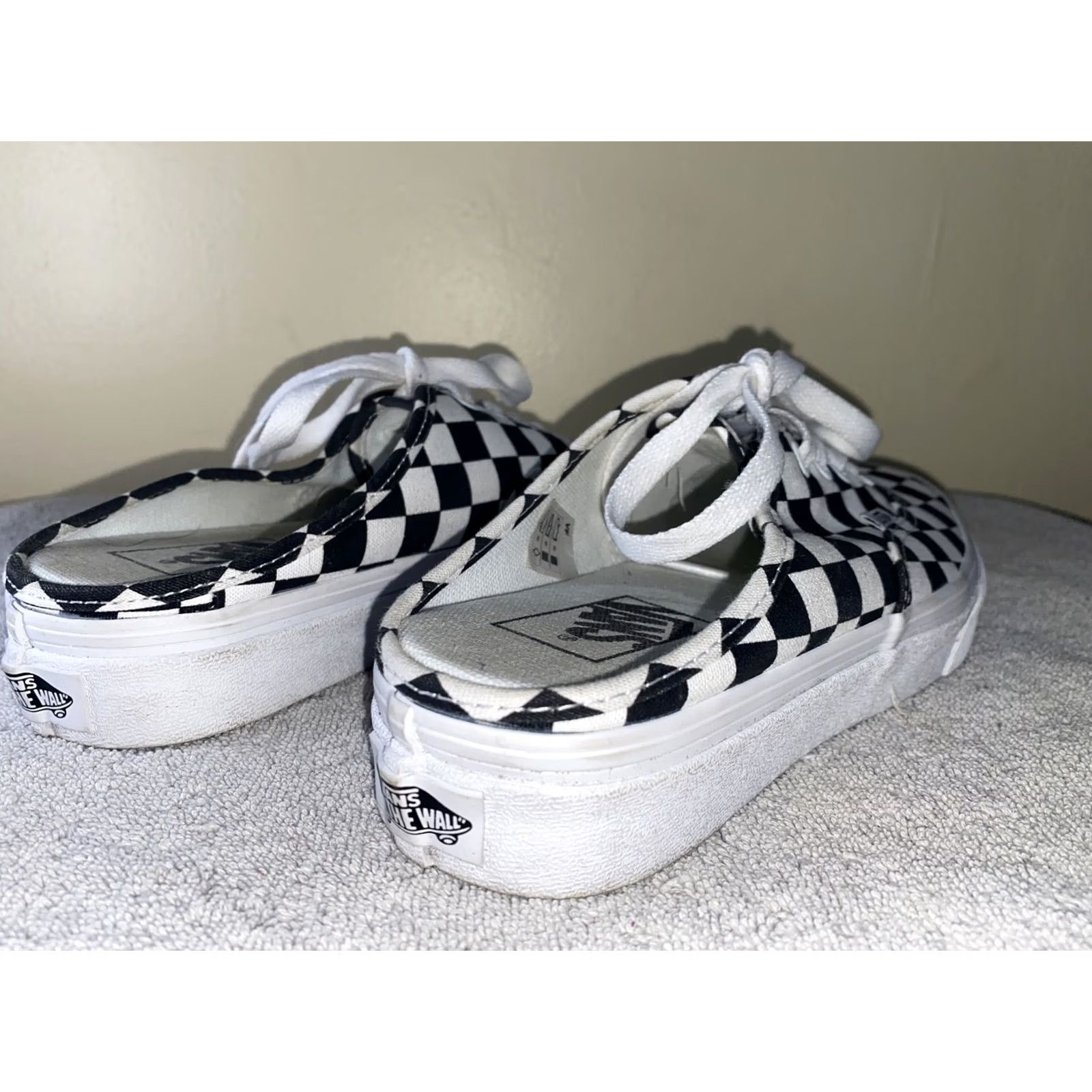 Vans VANS Slip-On Women's Sneakers Black White Checker Size 6 US 6 UK 8 Colorful Athletic Shoes Men's? Size US 8 / IT 38 - 6 Thumbnail