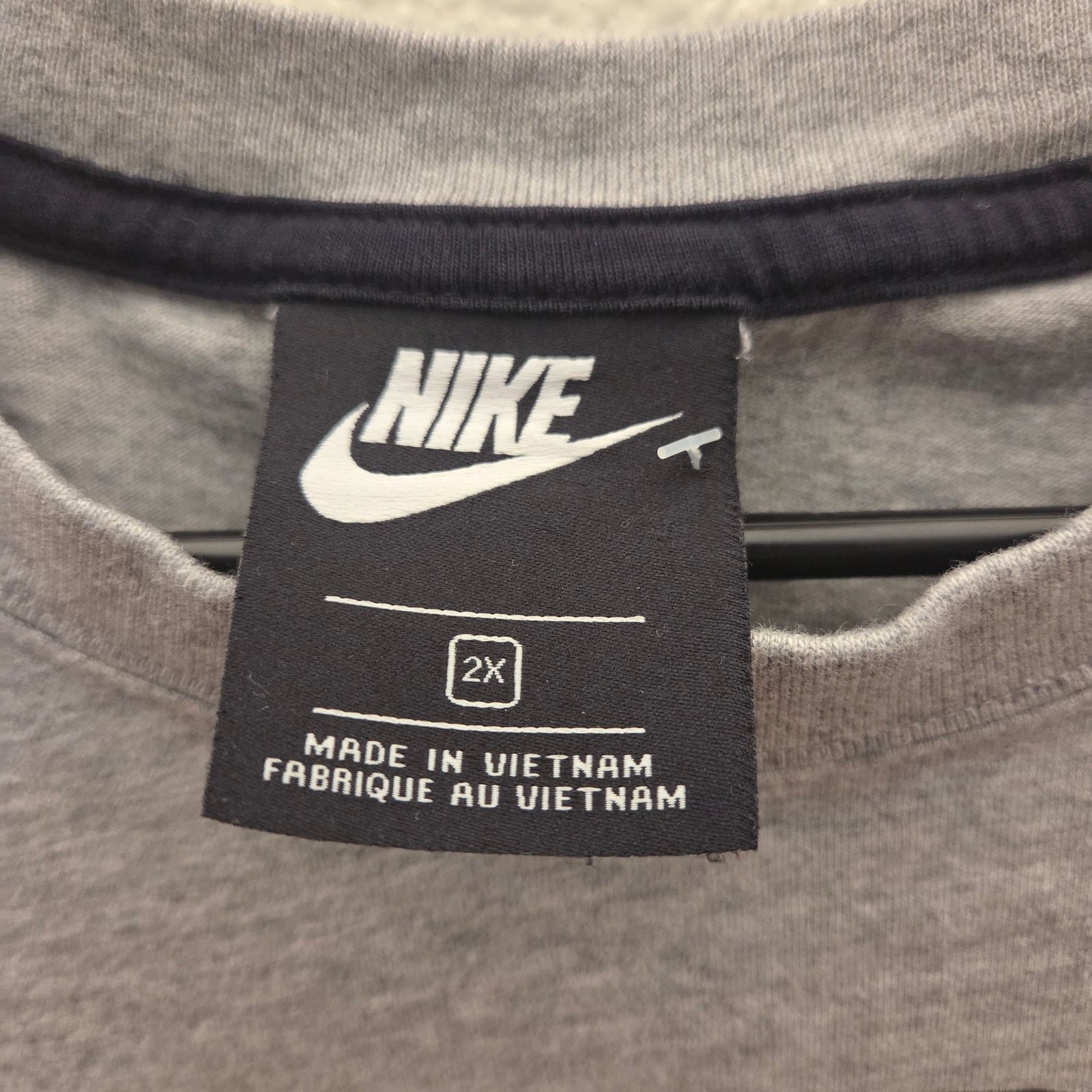 Nike Nike Crop Top T-Shirts Grey and Black - Women's 2XL Size XXL / US 16-18 / IT 52-54 - 7 Thumbnail