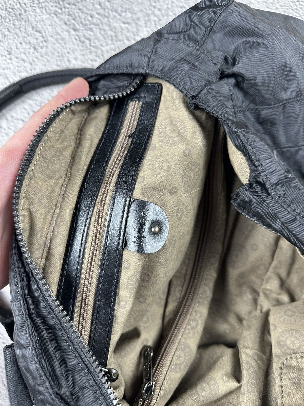 Japanese Brand Kipling Shoulder Bag Japan Y2K Avant Garde SK8 GGL Bag Style Size ONE SIZE - 13 Thumbnail