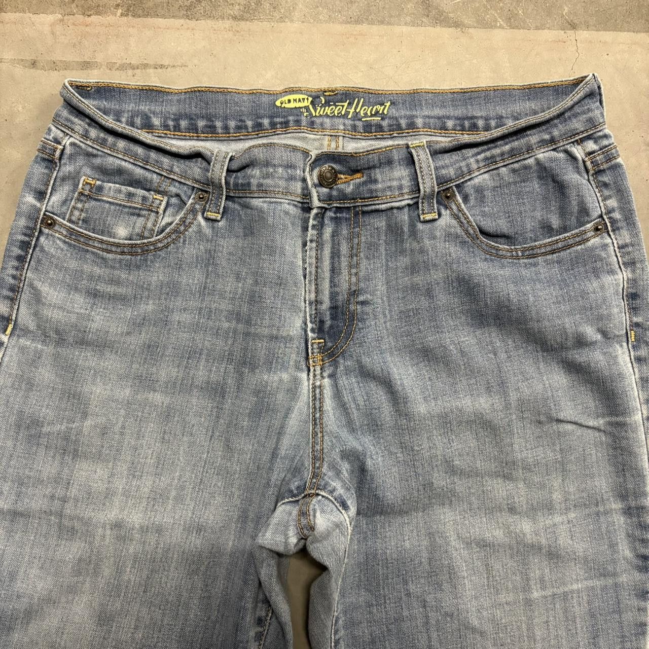 Old Navy × Vintage Crazy Vintage Y2K/2000s WideLeg Old Navy Sweetheart Light wash Denim Jeans! Size US 32 / EU 48 - 2 Thumbnail