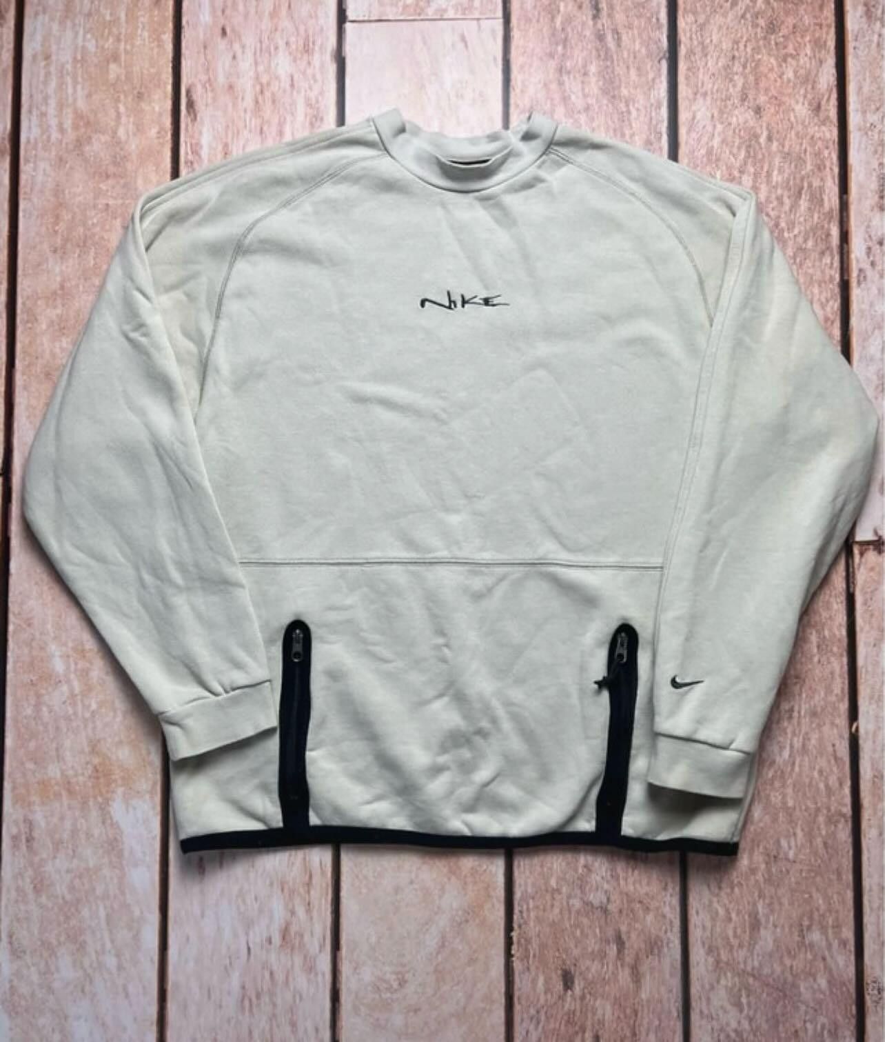 Nike vintage Y2k logo swoosh cream White beige crewneck