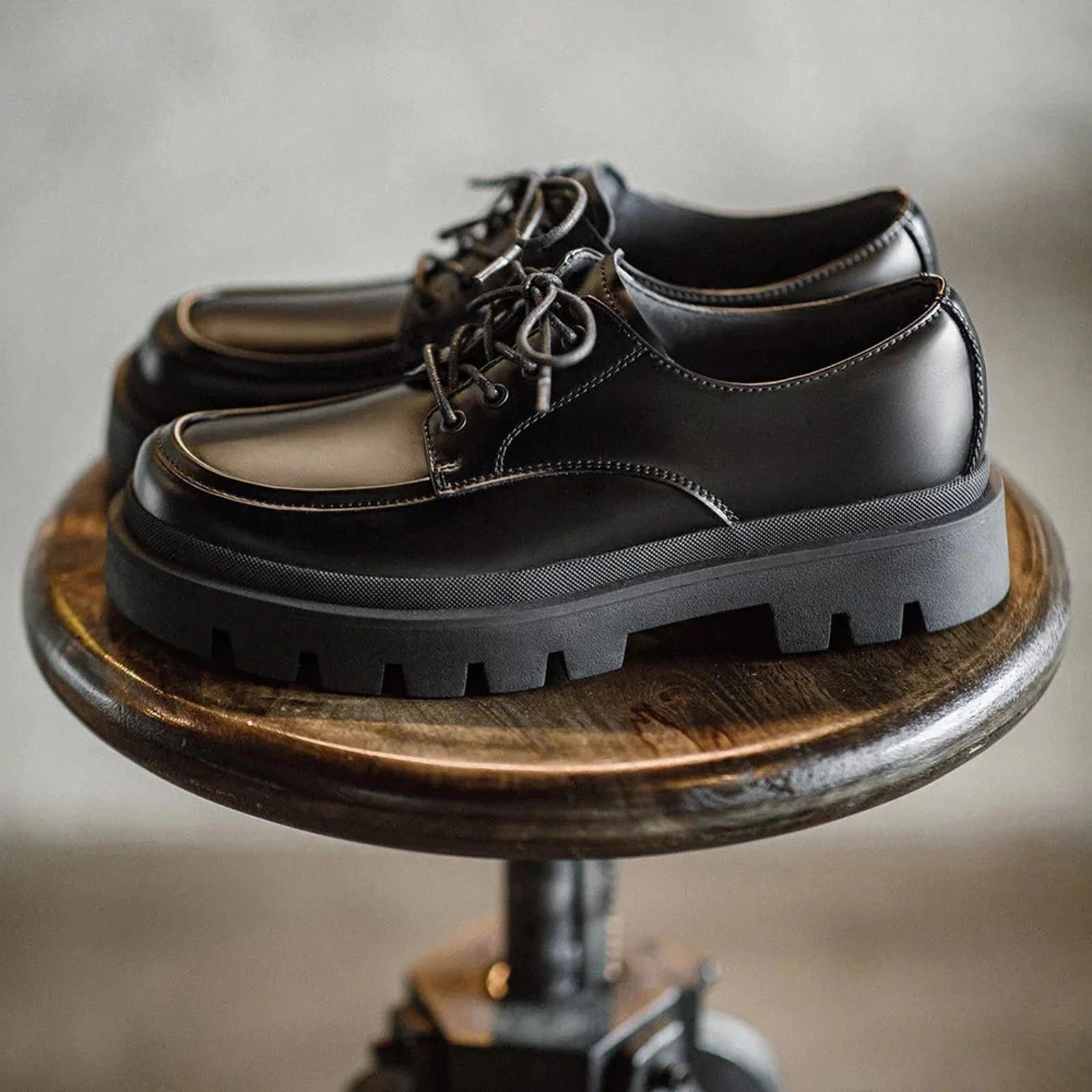 Black Apron Toe Lace Up Shoes