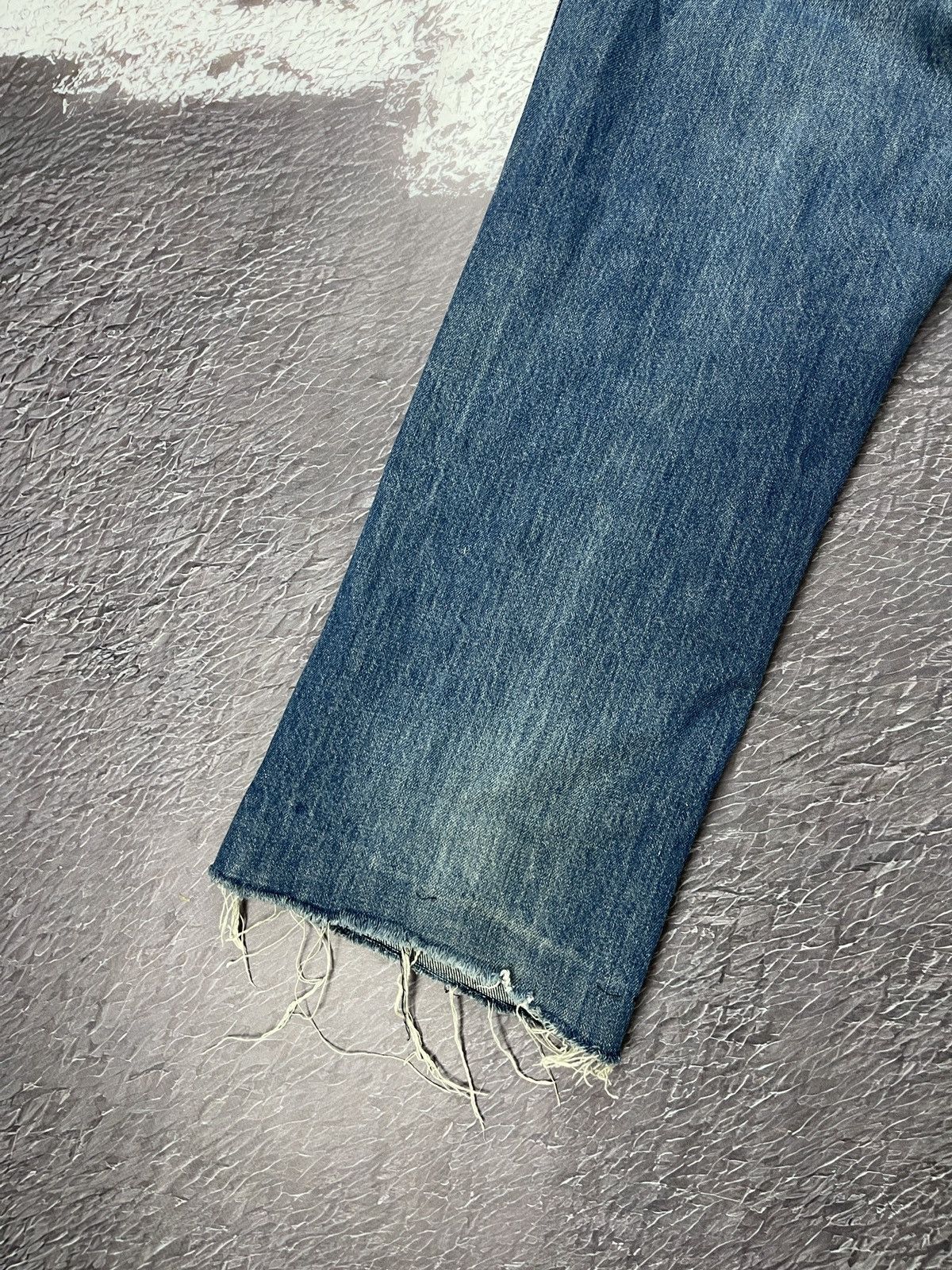 Oscar De La Renta Oscar de la Renta vintage distressed cropped denim jeans Size US 36 / EU 52 - 17 Thumbnail