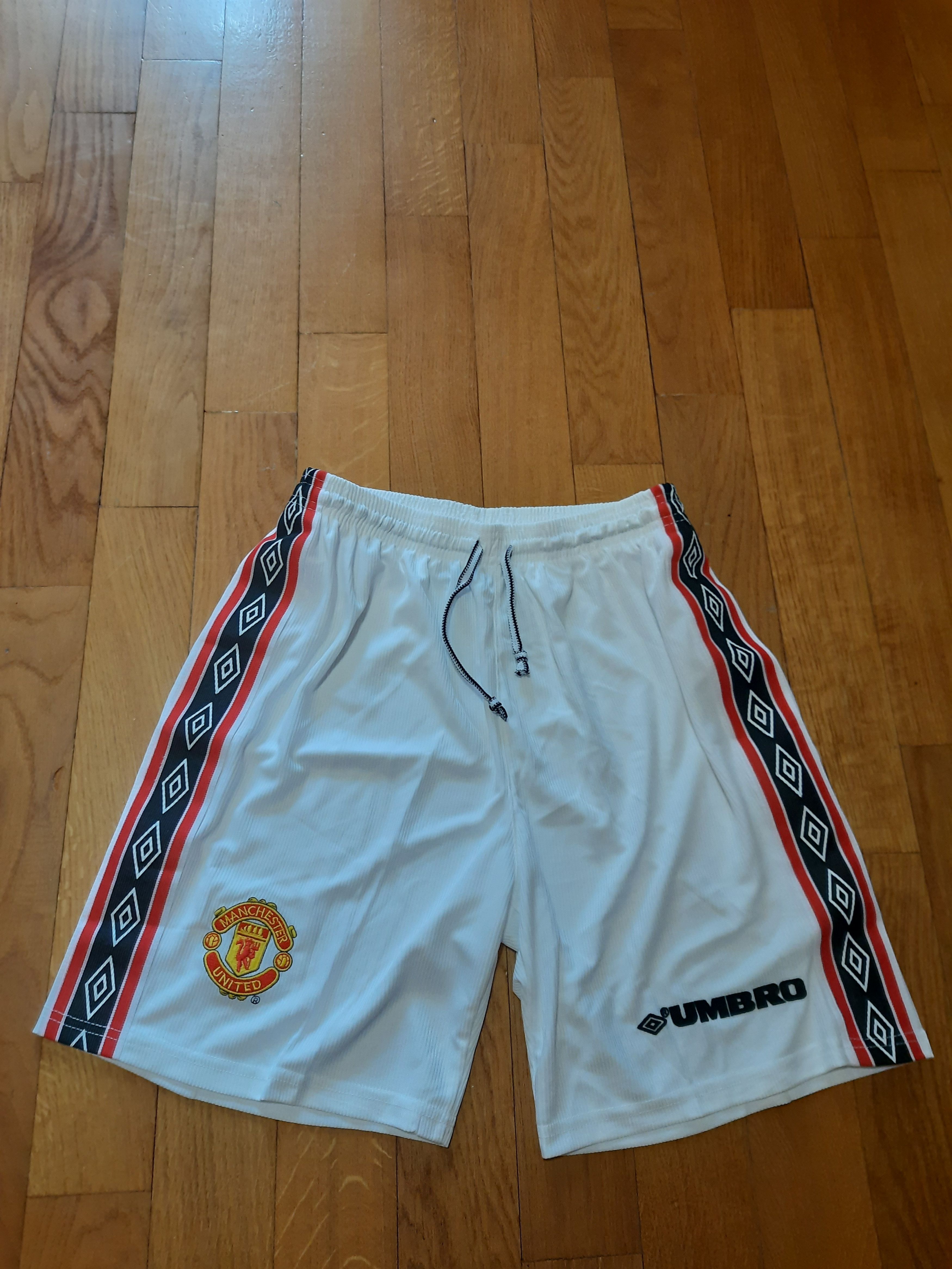 Other Manchester United Umbro Soccer Football Shorts Size US 36 / EU 52 - 1 Thumbnail