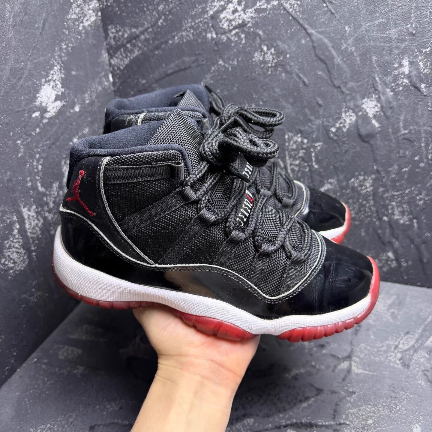 Nike Air Jordan 11 Bred Playoffs Q10 Size US 6.5 / IT 36.5 - 3 Thumbnail