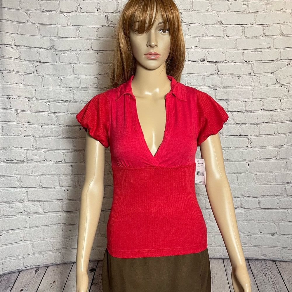 Free People NWT New Free People Molly Red Ribbed Short Sleeve Surplice Size XS / US 0-2 / IT 36-38 - 3 Thumbnail