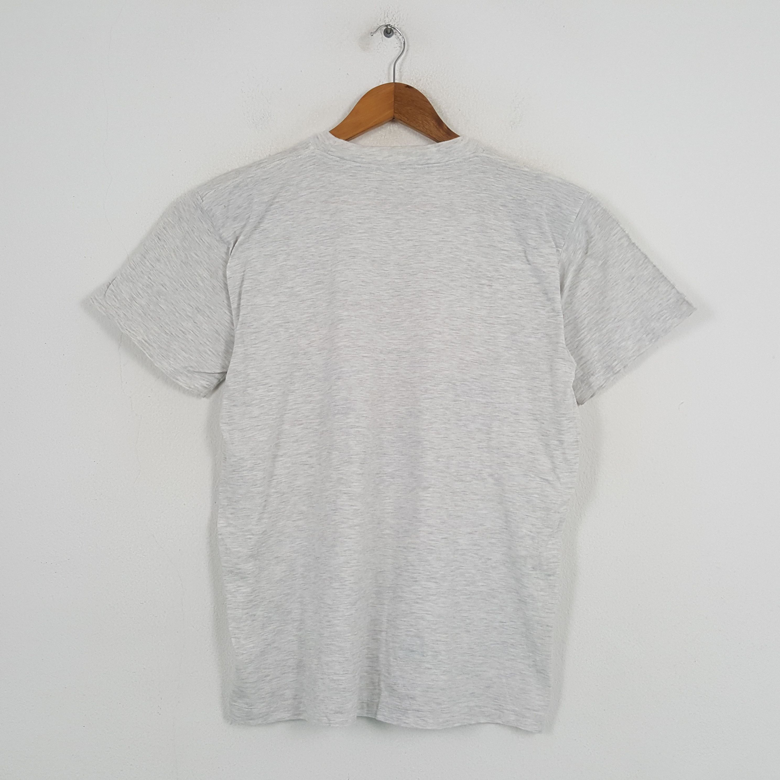 Designer × Vintage Vintage LUND UNIVERSITY Sweden Student T-shirt C285N70 Size US M / EU 48-50 / 2 - 3 Thumbnail