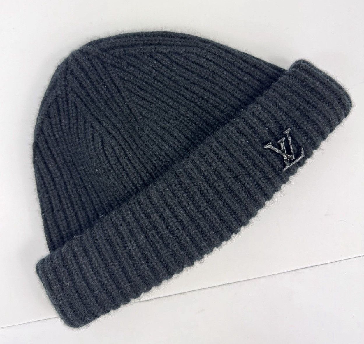 Louis Vuitton LOGO BEANIE Size ONE SIZE - 1 Thumbnail