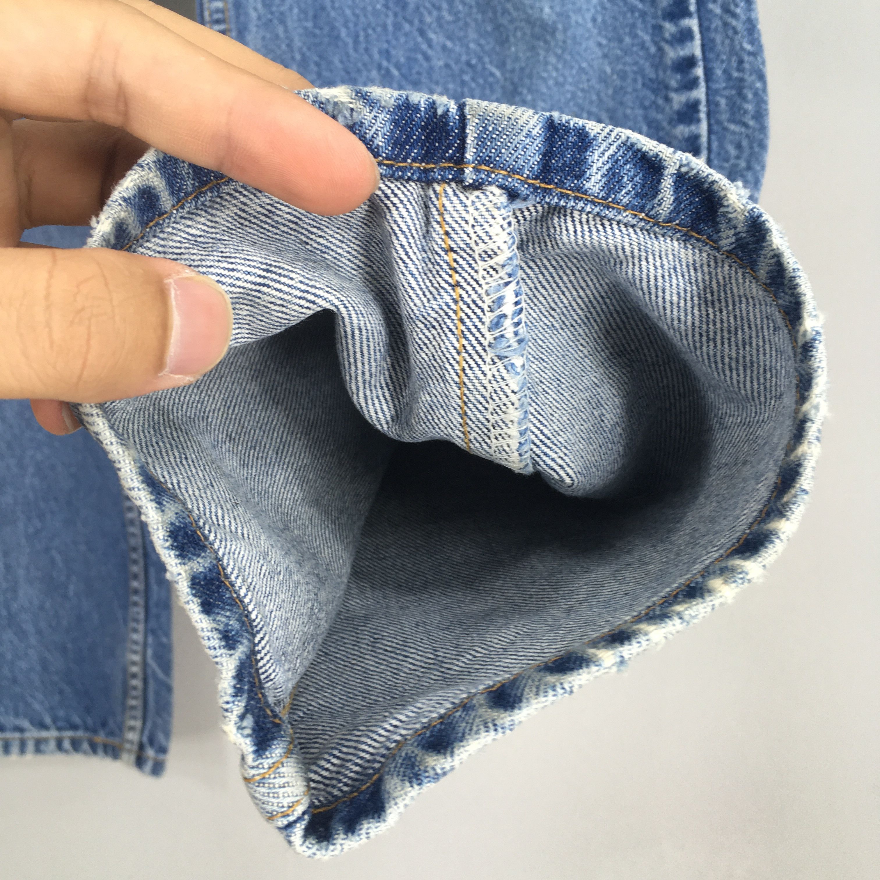 Jean Size 32x29 Vintage Levis 505 Blue High Waisted Jeans Size US 32 / EU 48 - 5 Thumbnail