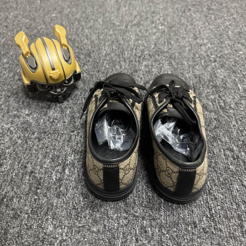 Gucci Gucci Stylish Casual Sneakers for Men - Size US 8.5 / EU 41-42 - 3 Thumbnail